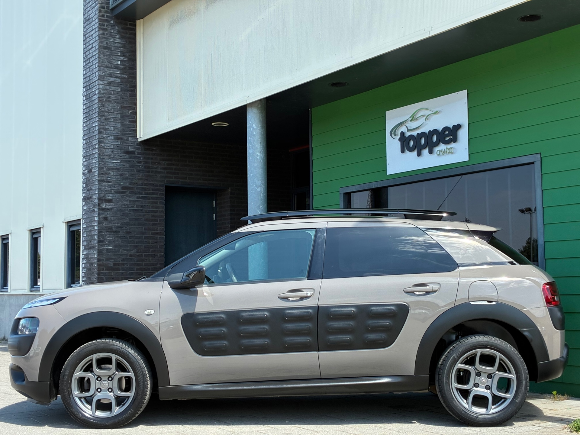 Foto van Citroen C4 Cactus