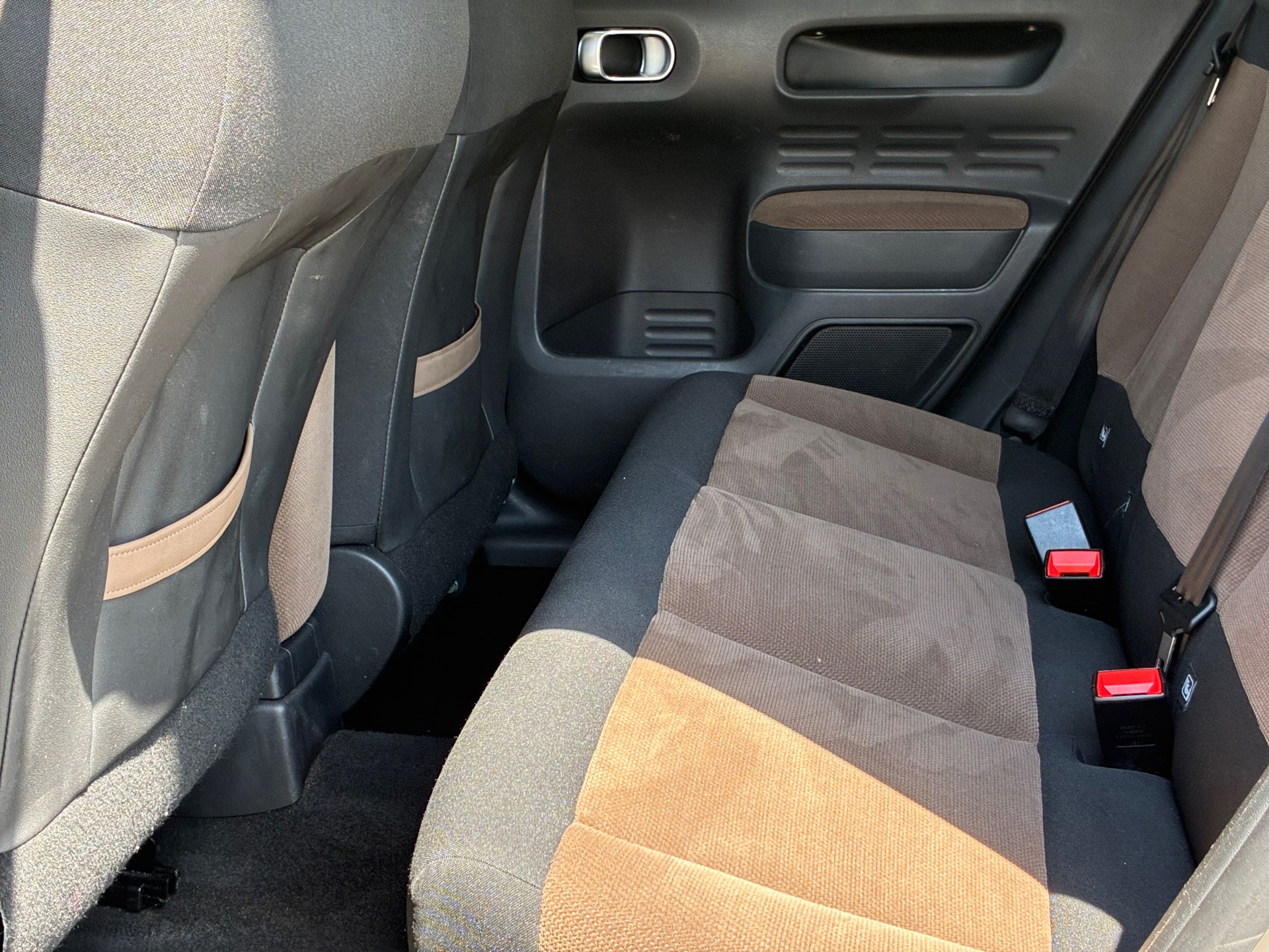 Foto van Citroen C4 Cactus