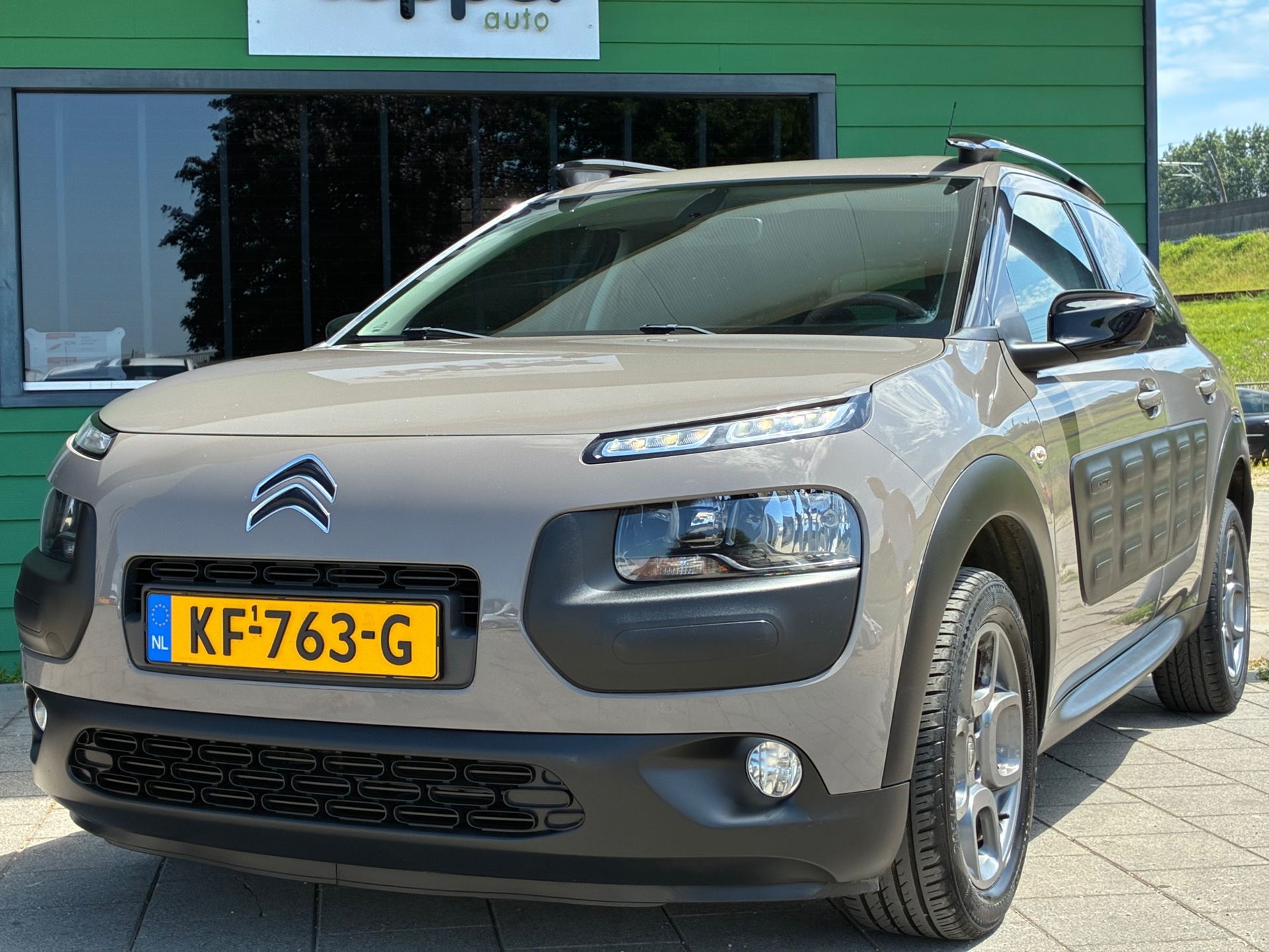 Foto van Citroen C4 Cactus