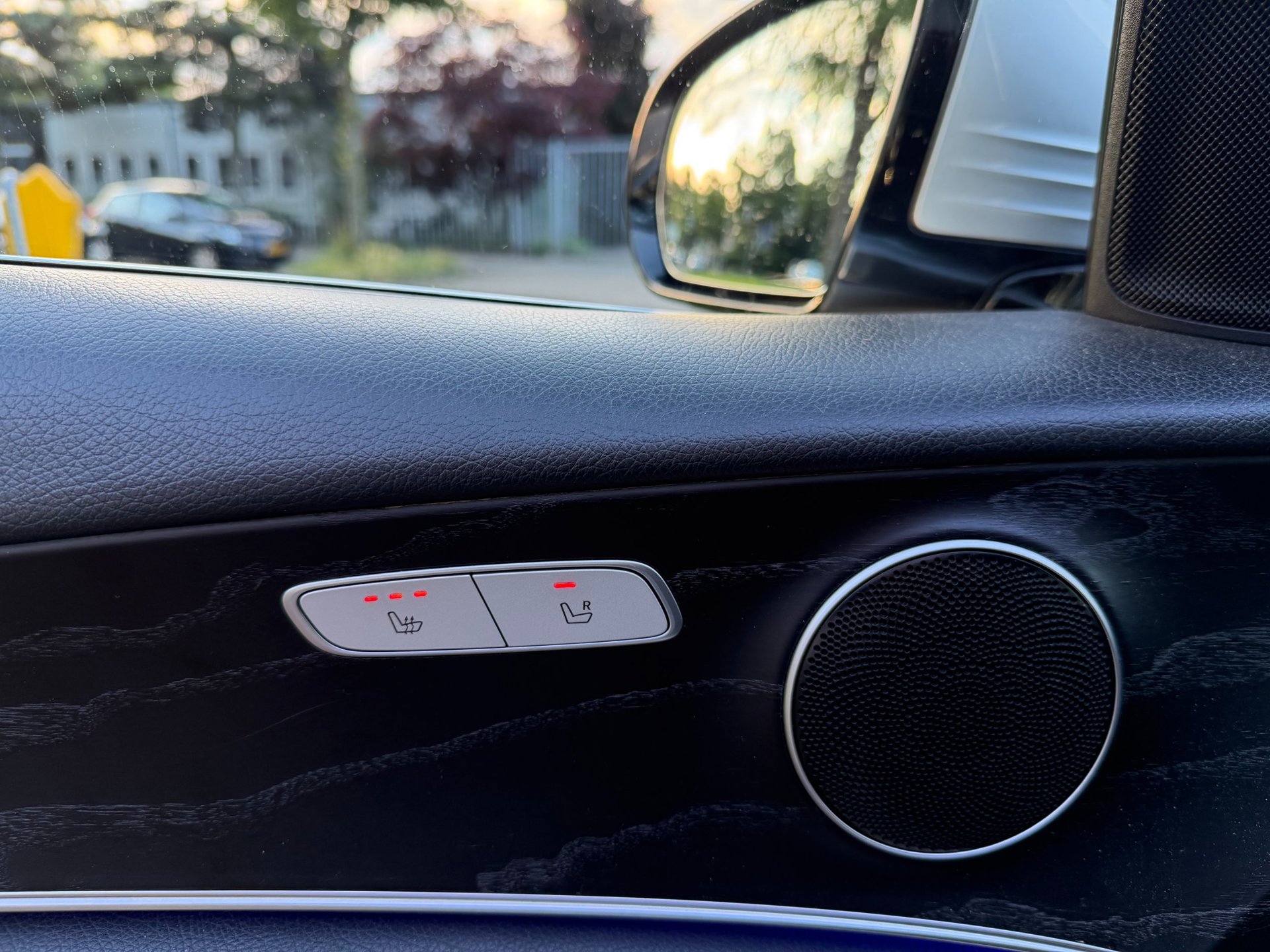 Foto van Mercedes-Benz E 220 D