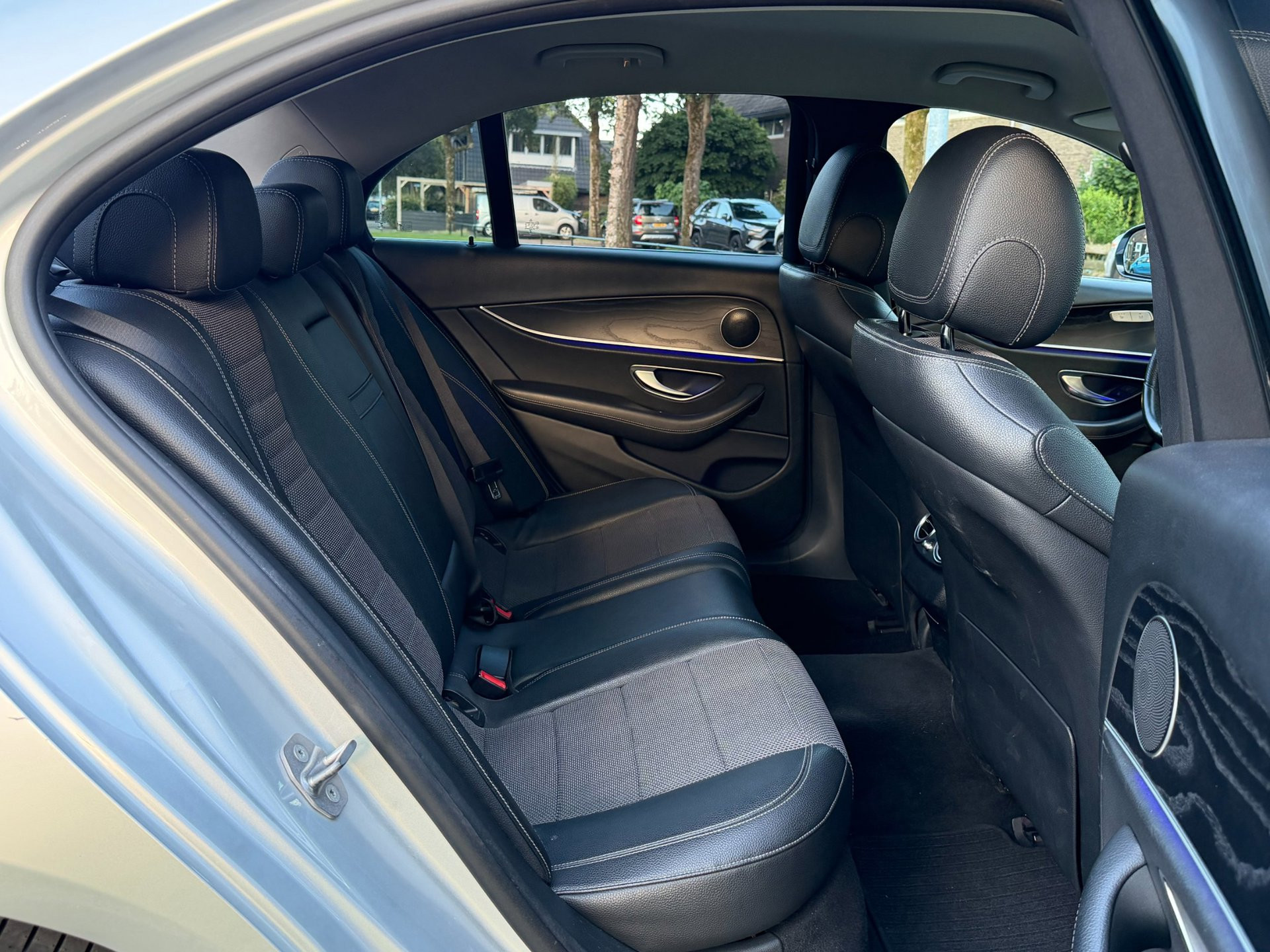 Foto van Mercedes-Benz E 220 D