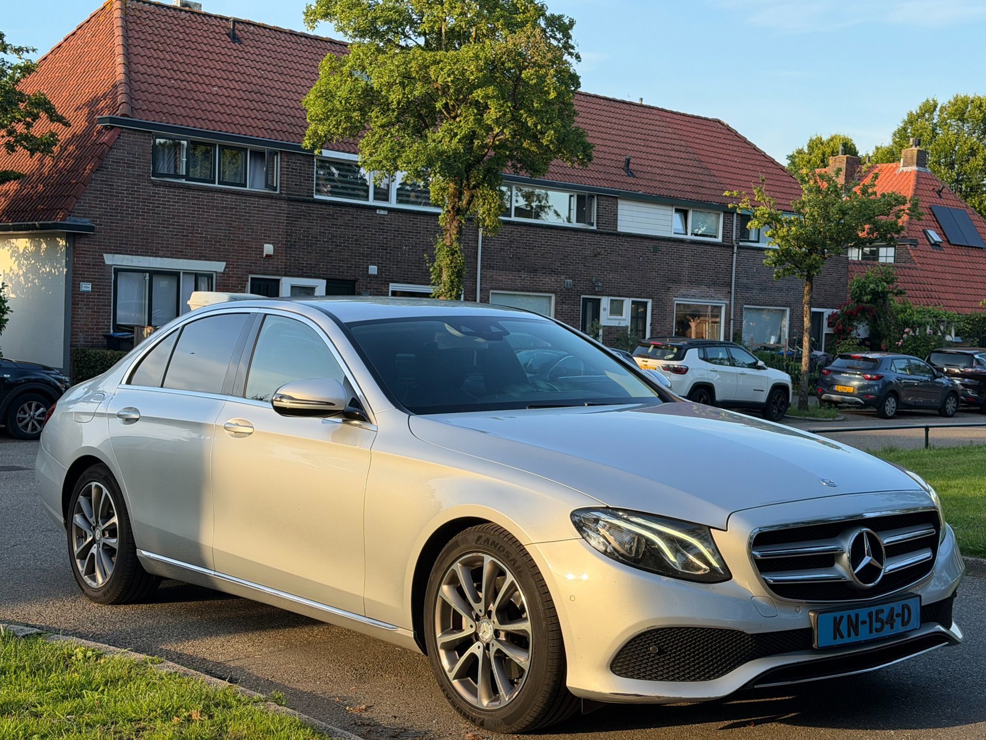 Foto van Mercedes-Benz E 220 D
