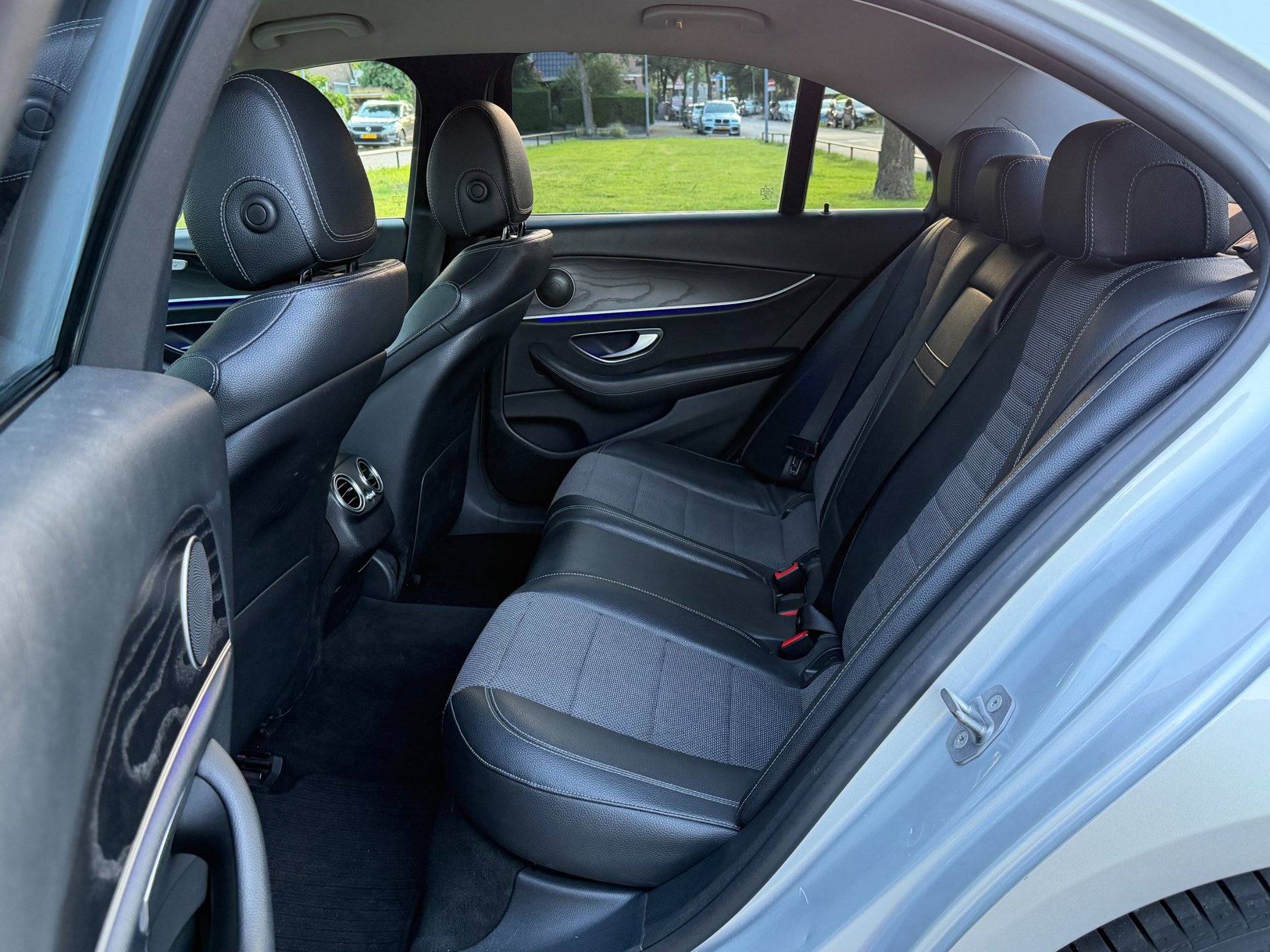 Foto van Mercedes-Benz E 220 D