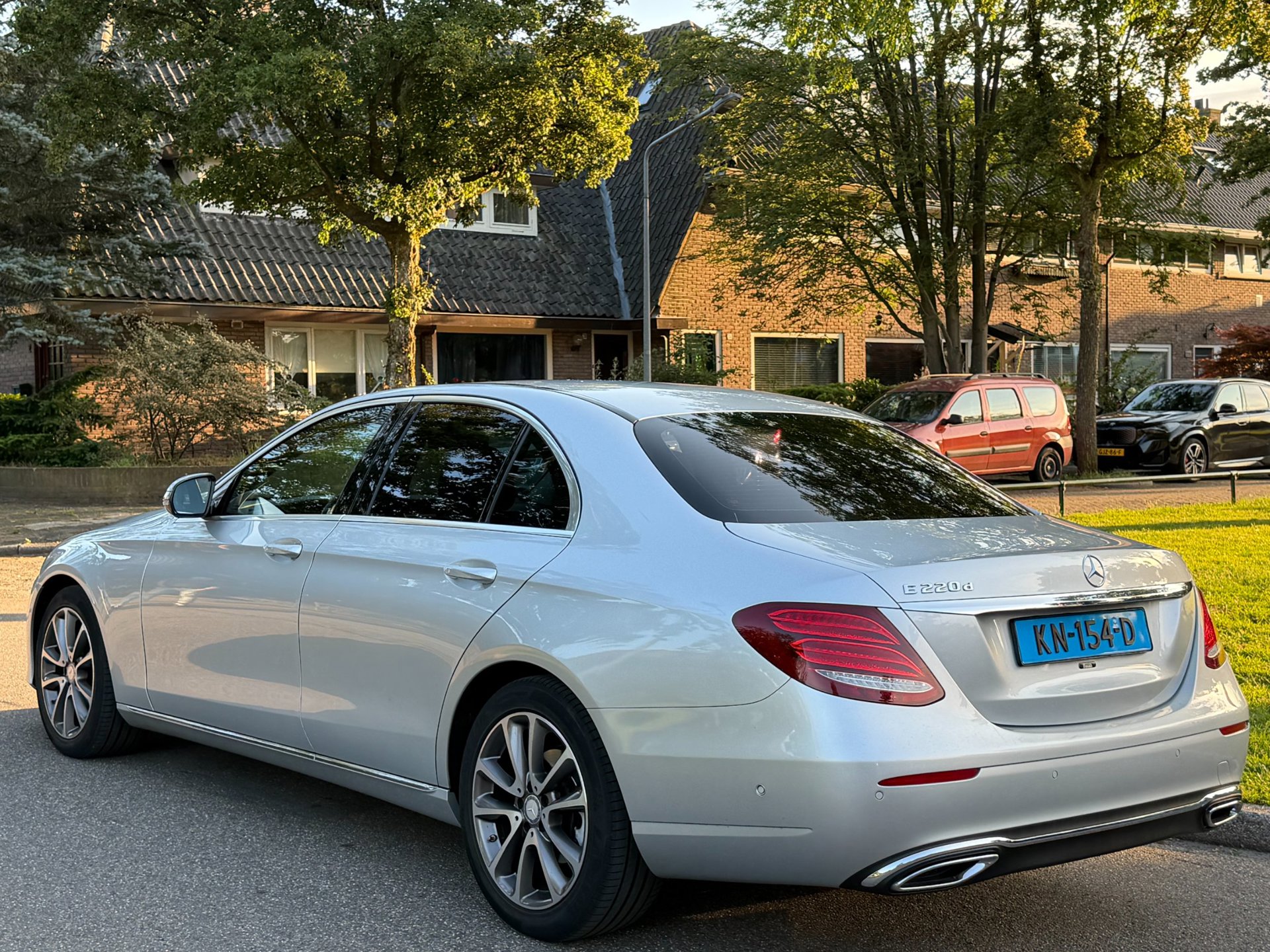 Foto van Mercedes-Benz E 220 D