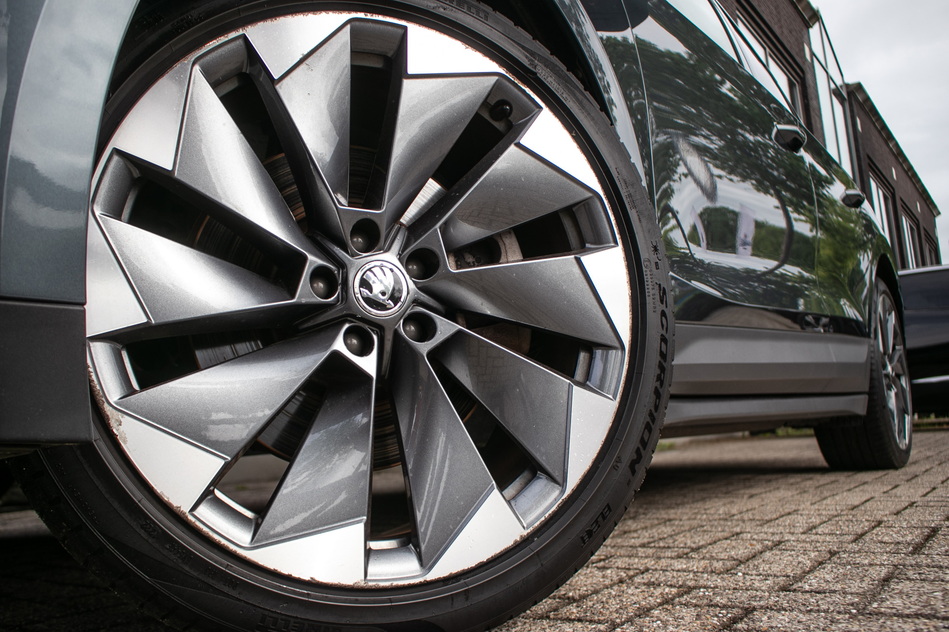 Foto van Skoda Enyaq 80