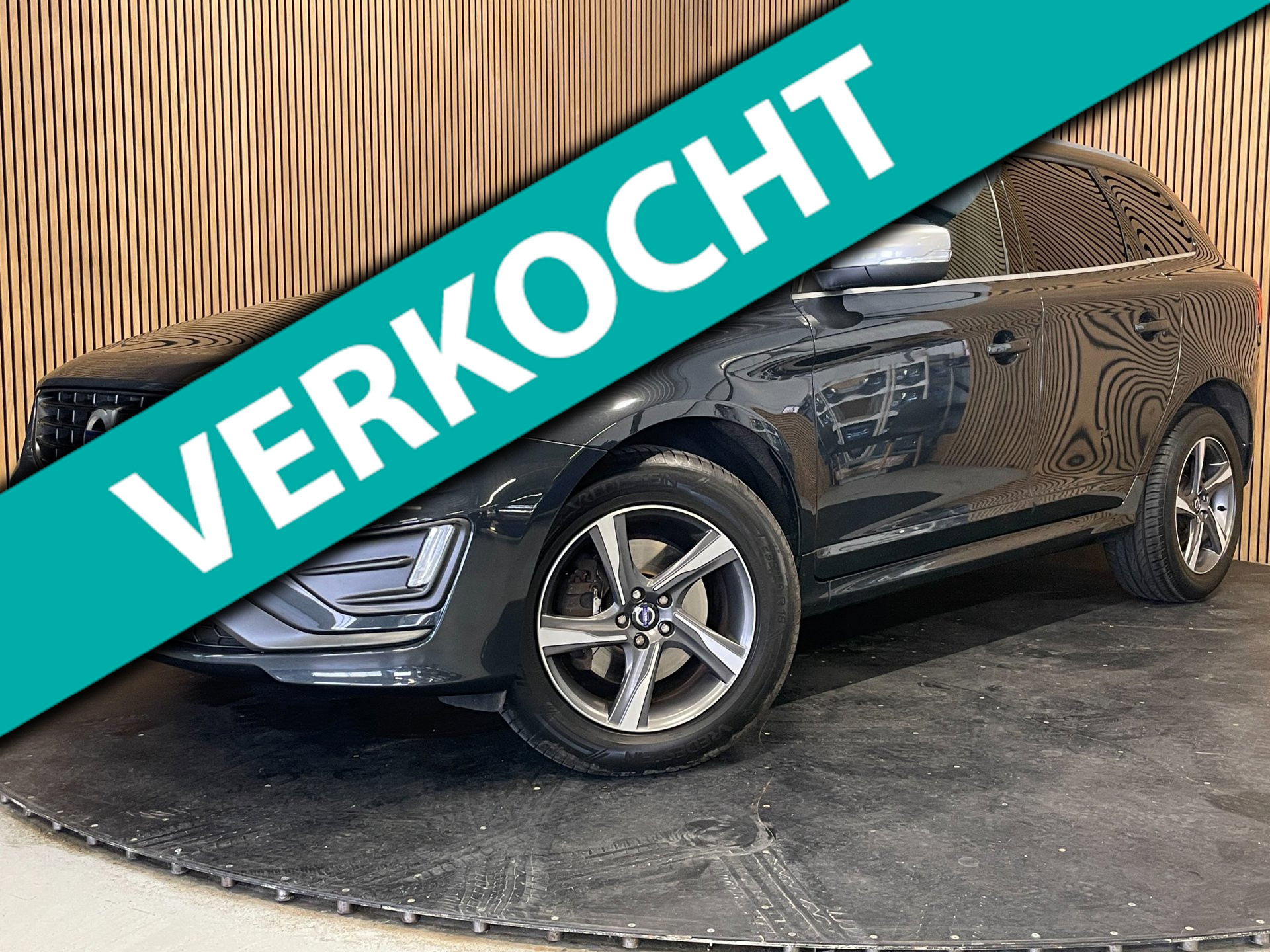 Volvo Xc60 2.0 D4 FWD Ocean Race|181 PK|AUTOMAAT|AFN.TREKHAAK|1/2 LEDER|NAVIGATIE|STOELVERWARMING|CRUISE+CLIMA CONTROL|NETTE AUTO| 2015 - voorkant