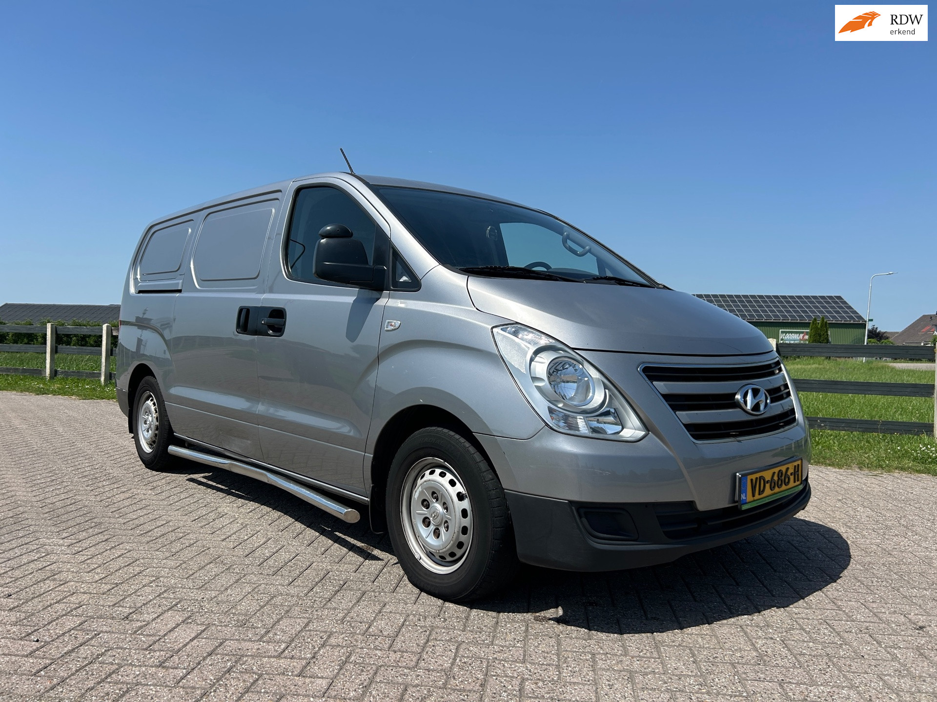 Foto van HYUNDAI H-1