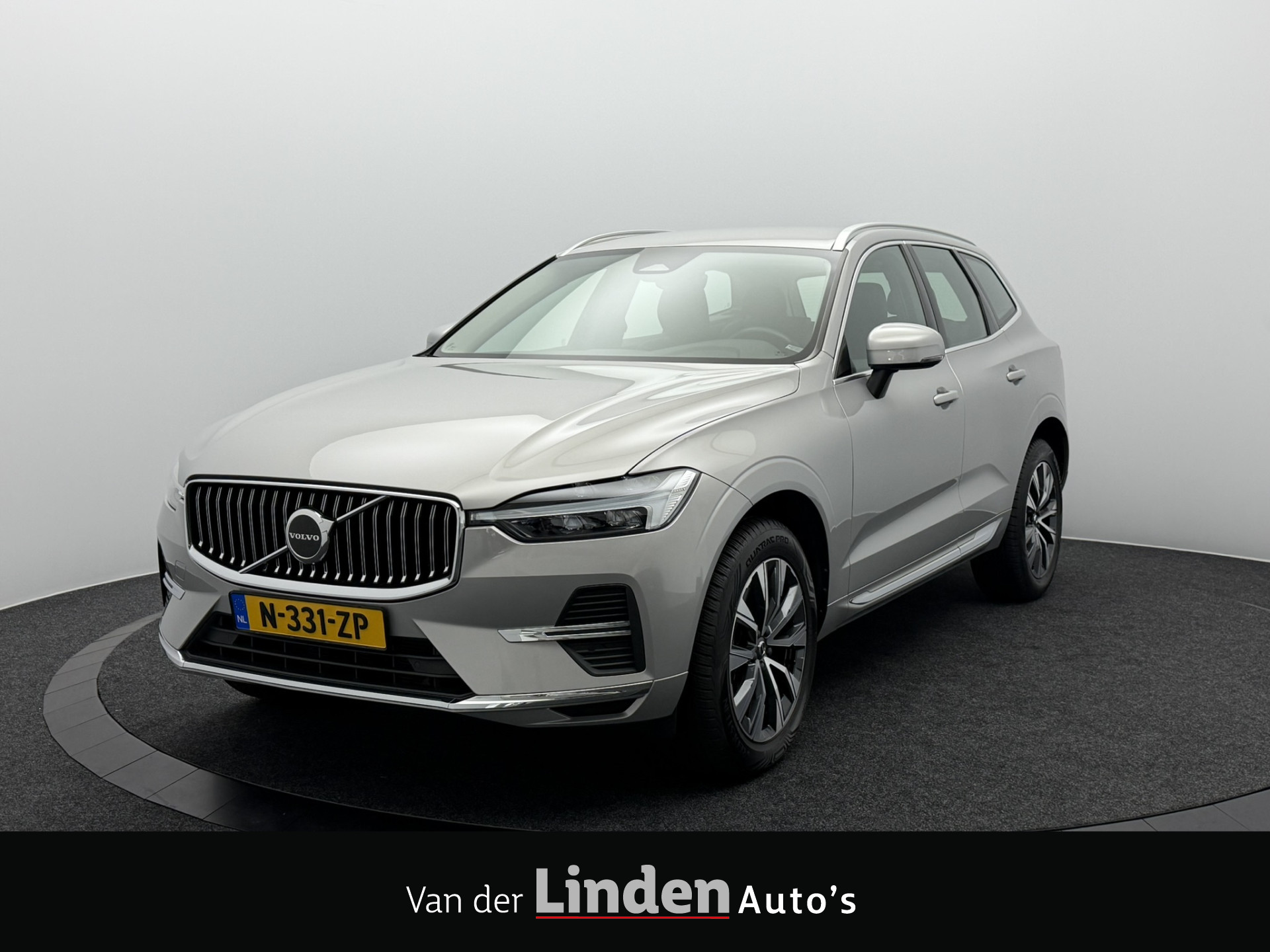 Volvo Xc60 2.0 B5 Inscription 2022 - voorkant