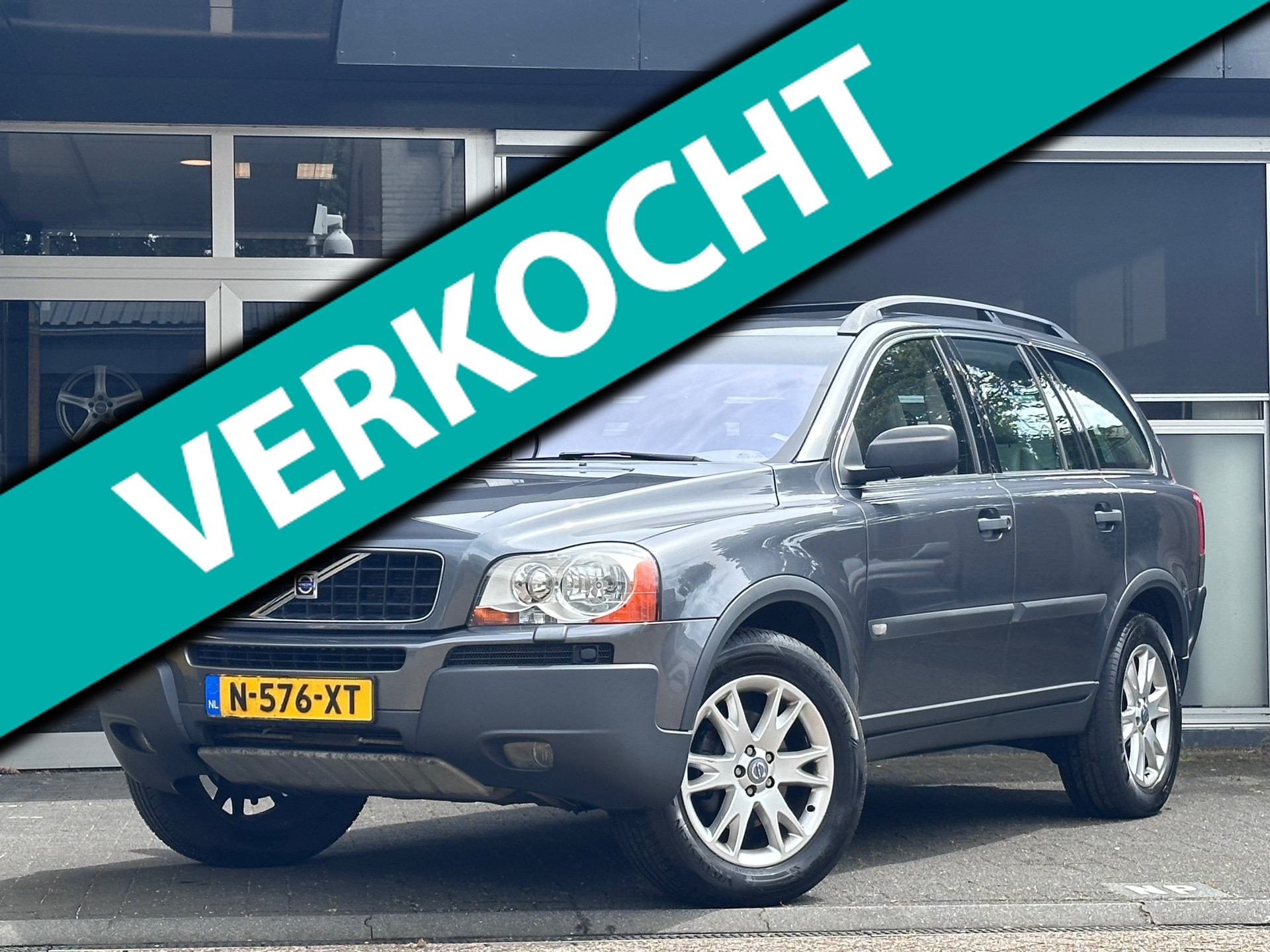Volvo Xc90 2.5 T Kinetic 5p. MEMORY / PANO / AUTO / CRUISE / CLIMA / LEDER 2005 - voorkant