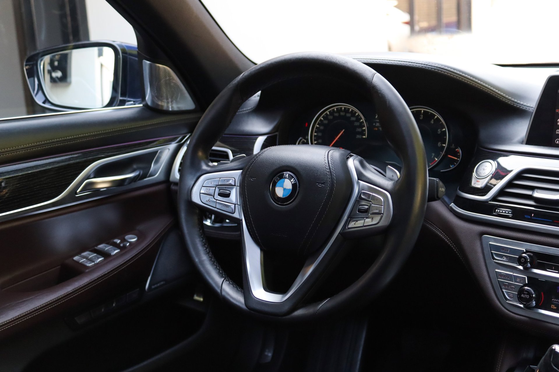 Foto van BMW 740li