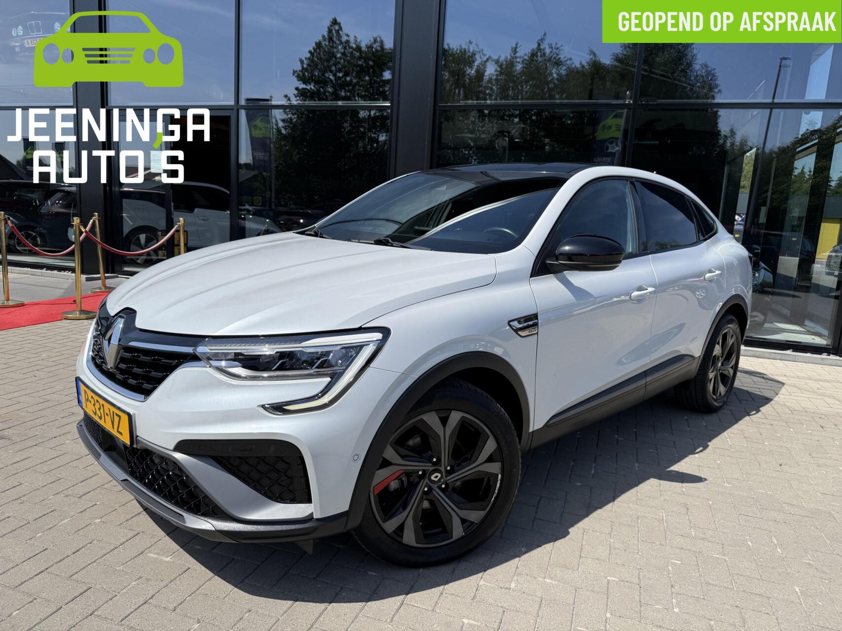 Foto van RENAULT ARKANA E-TECH