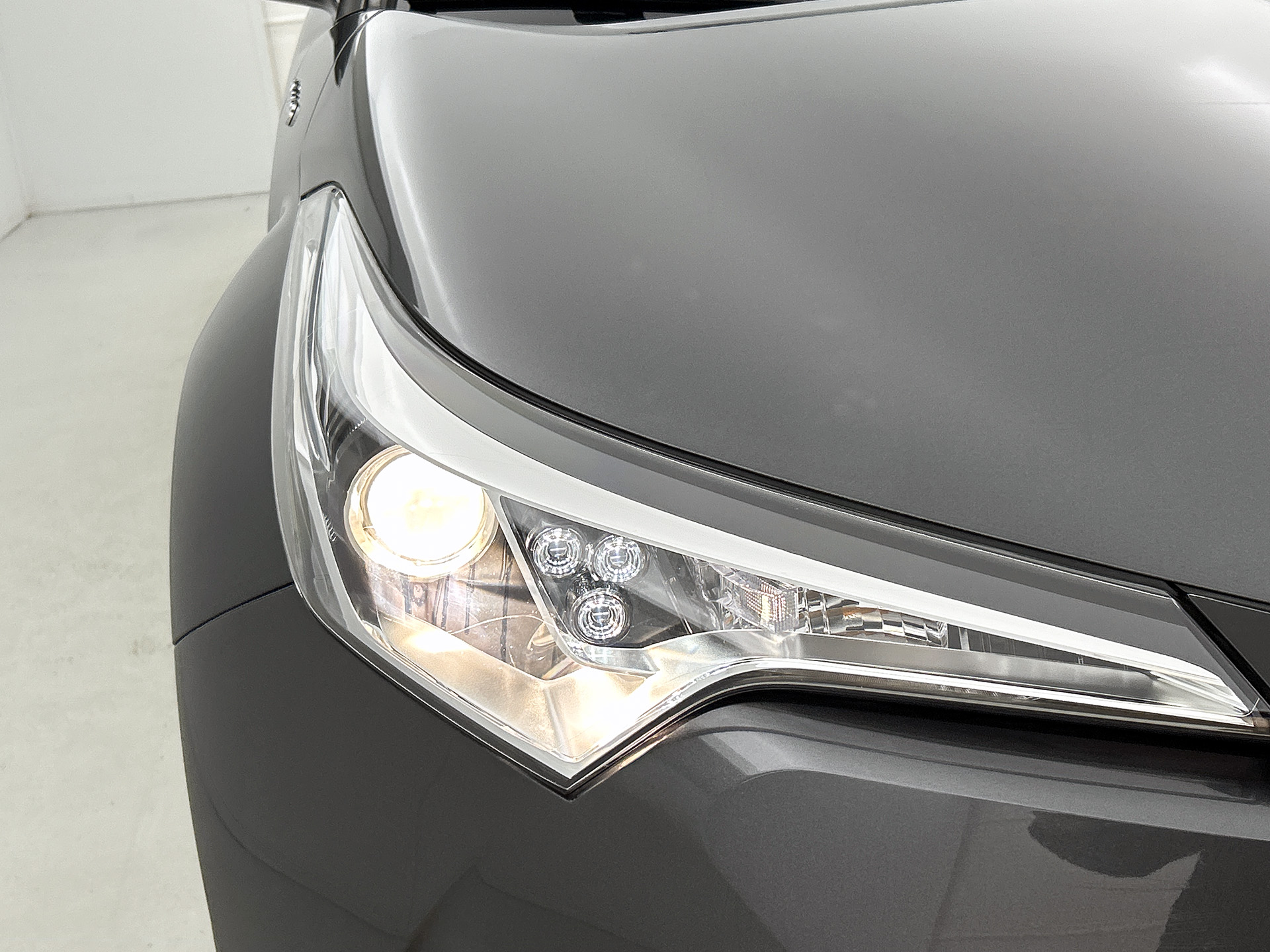 Foto van Toyota Toyota C-hr