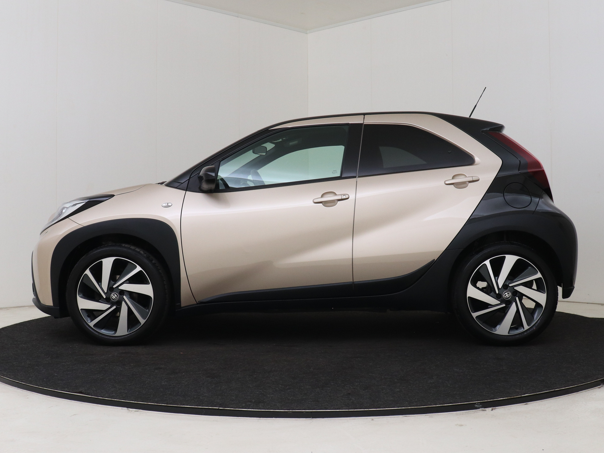 Foto van Toyota Aygo X