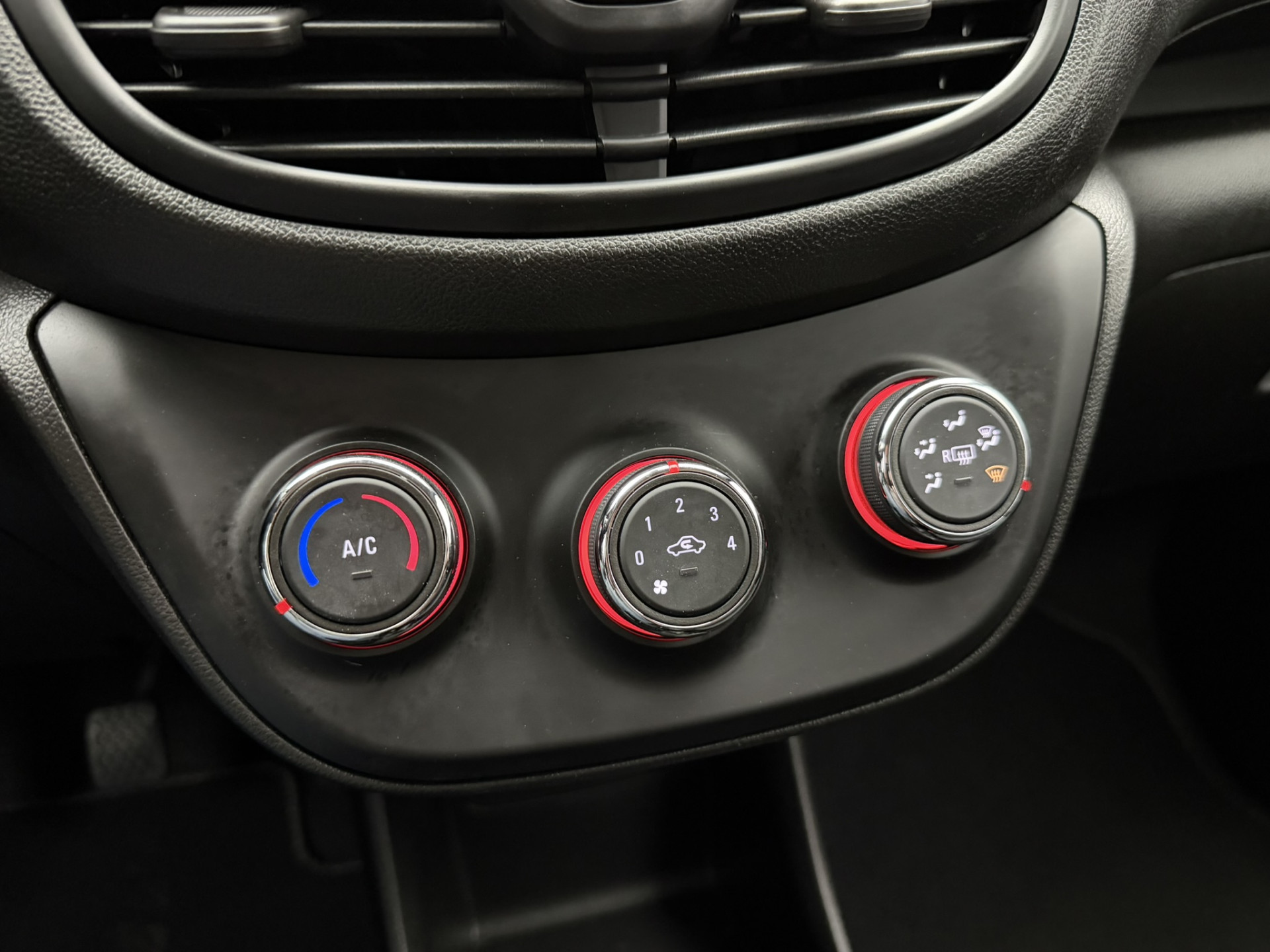 Foto van Opel Karl / Viva