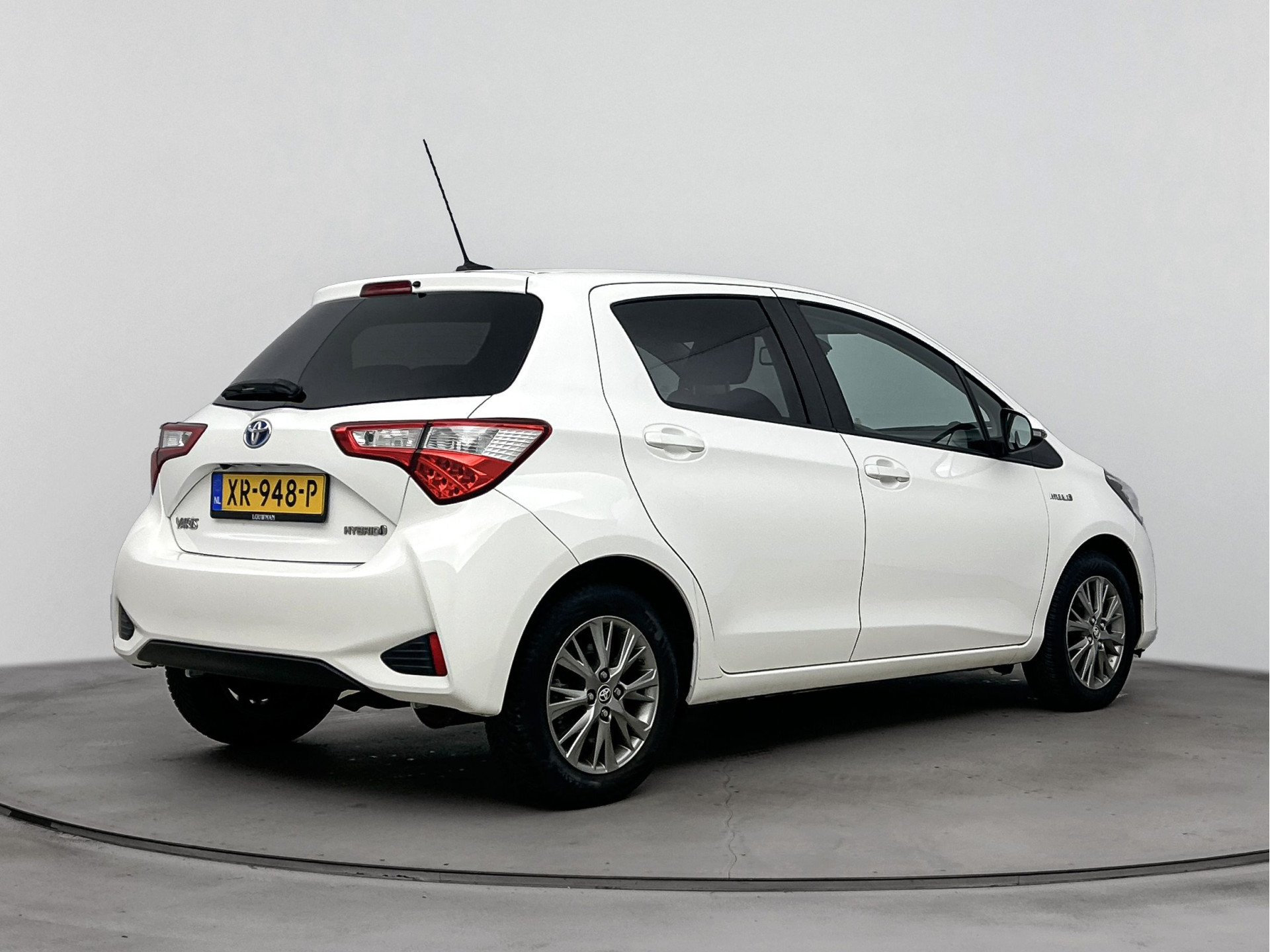 Foto van Toyota Toyota Yaris Hybrid