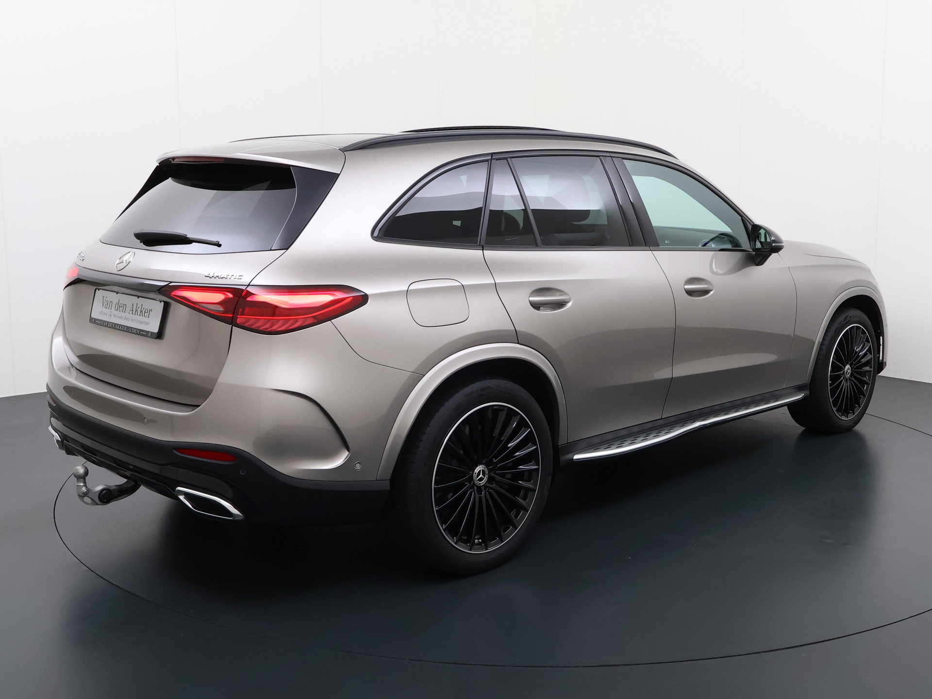 Foto van Mercedes-Benz GLC 400 E 4Matic