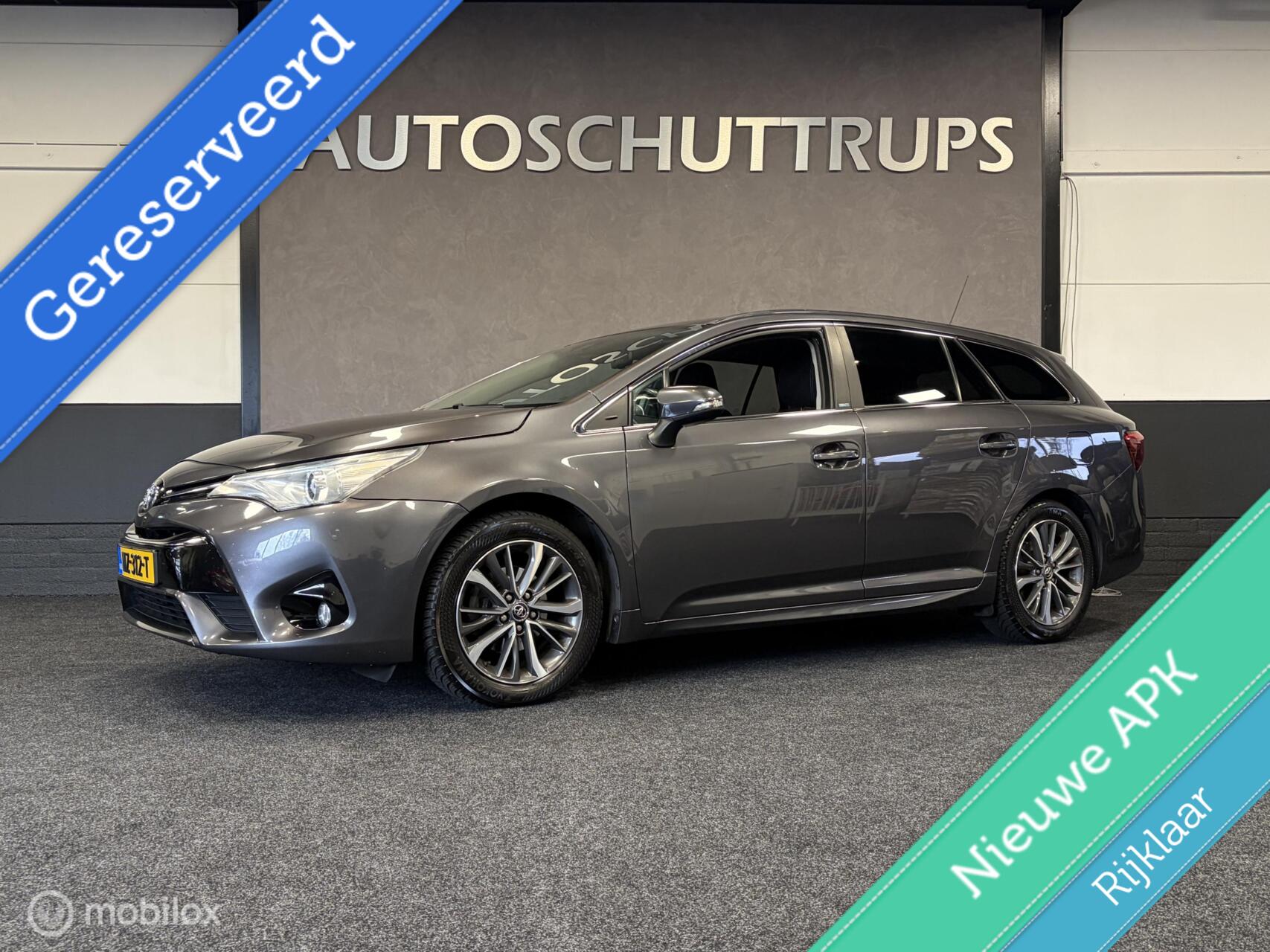 Toyota Avensis Touring Sports 1.8 VVT-i Dynamic 2016 - voorkant