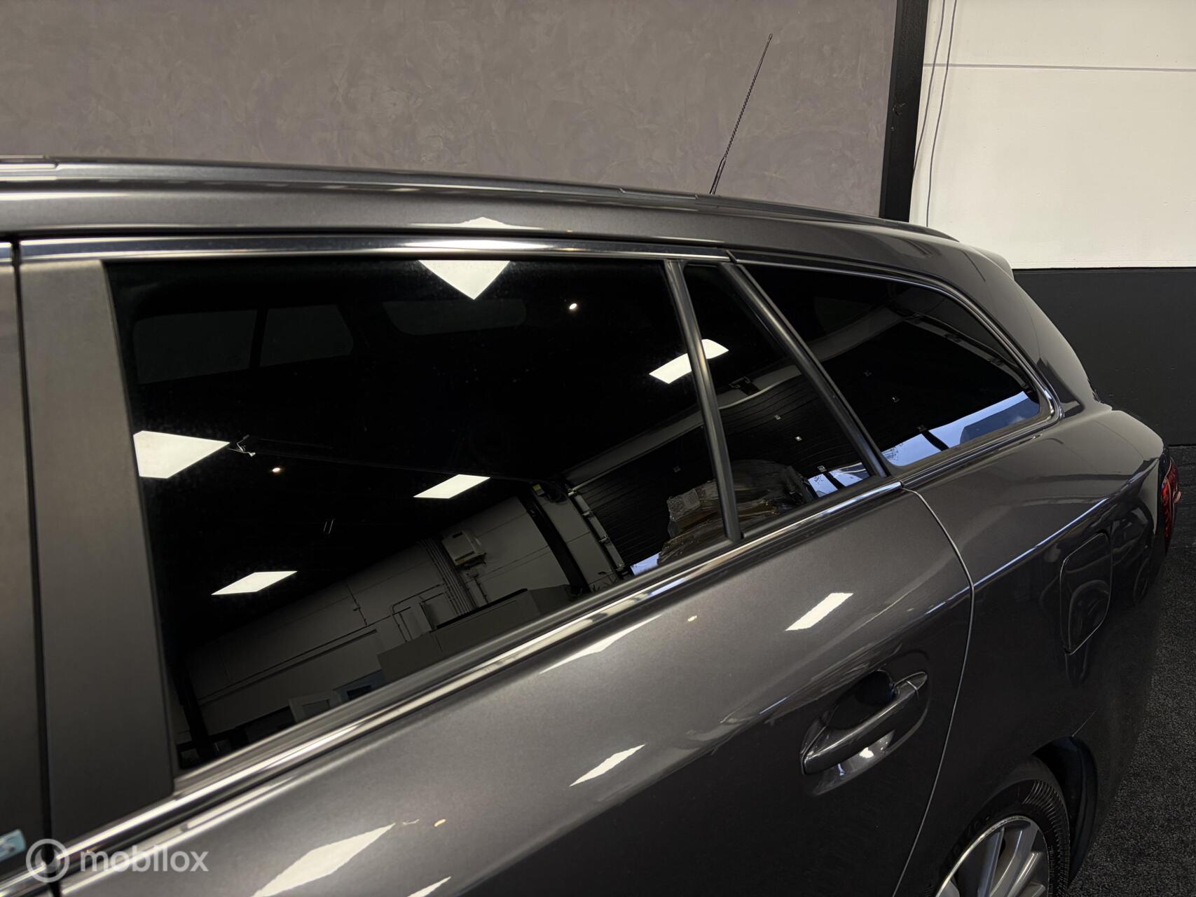 Foto van Toyota Avensis Touring Sports