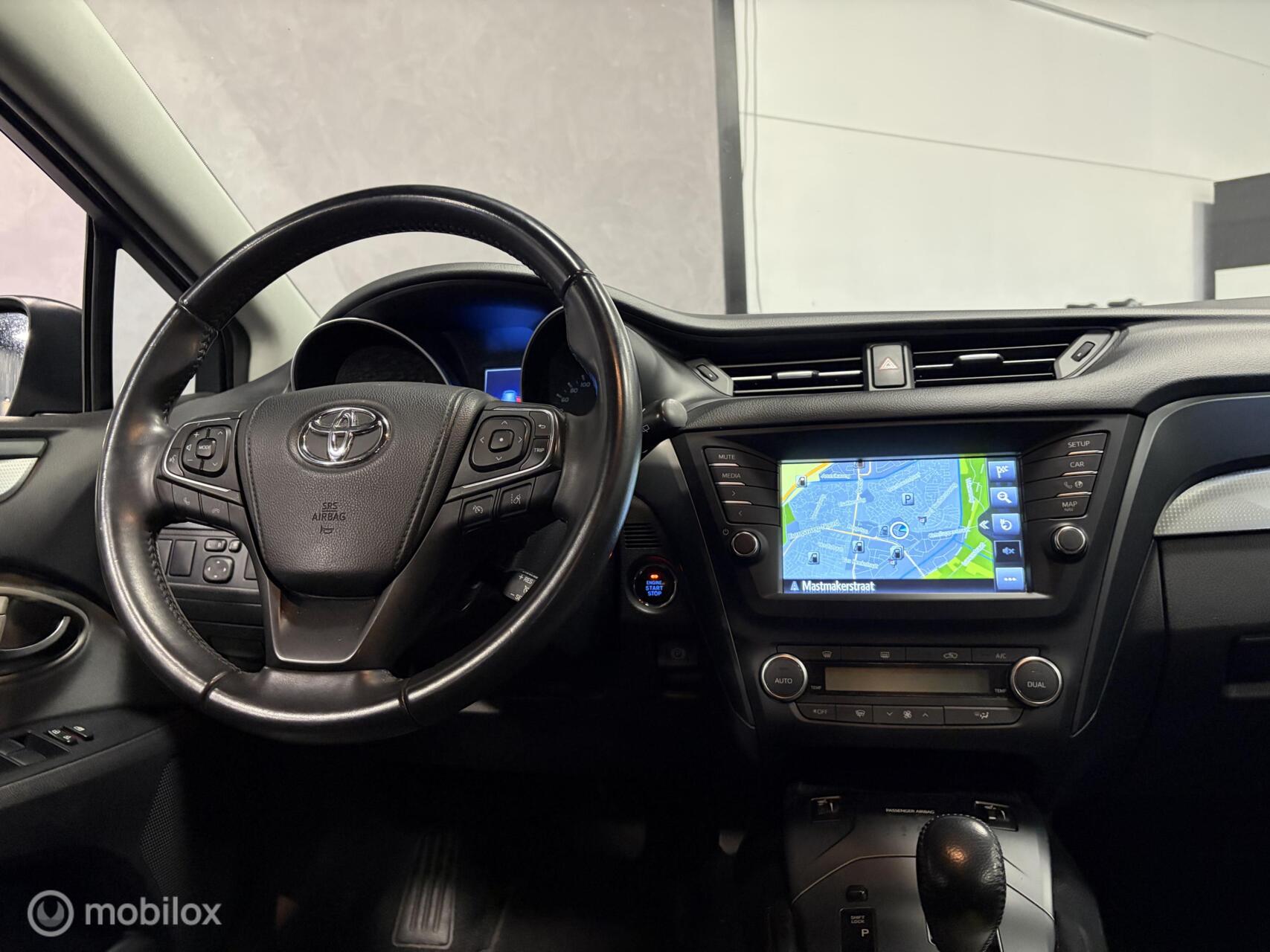 Foto van Toyota Avensis Touring Sports