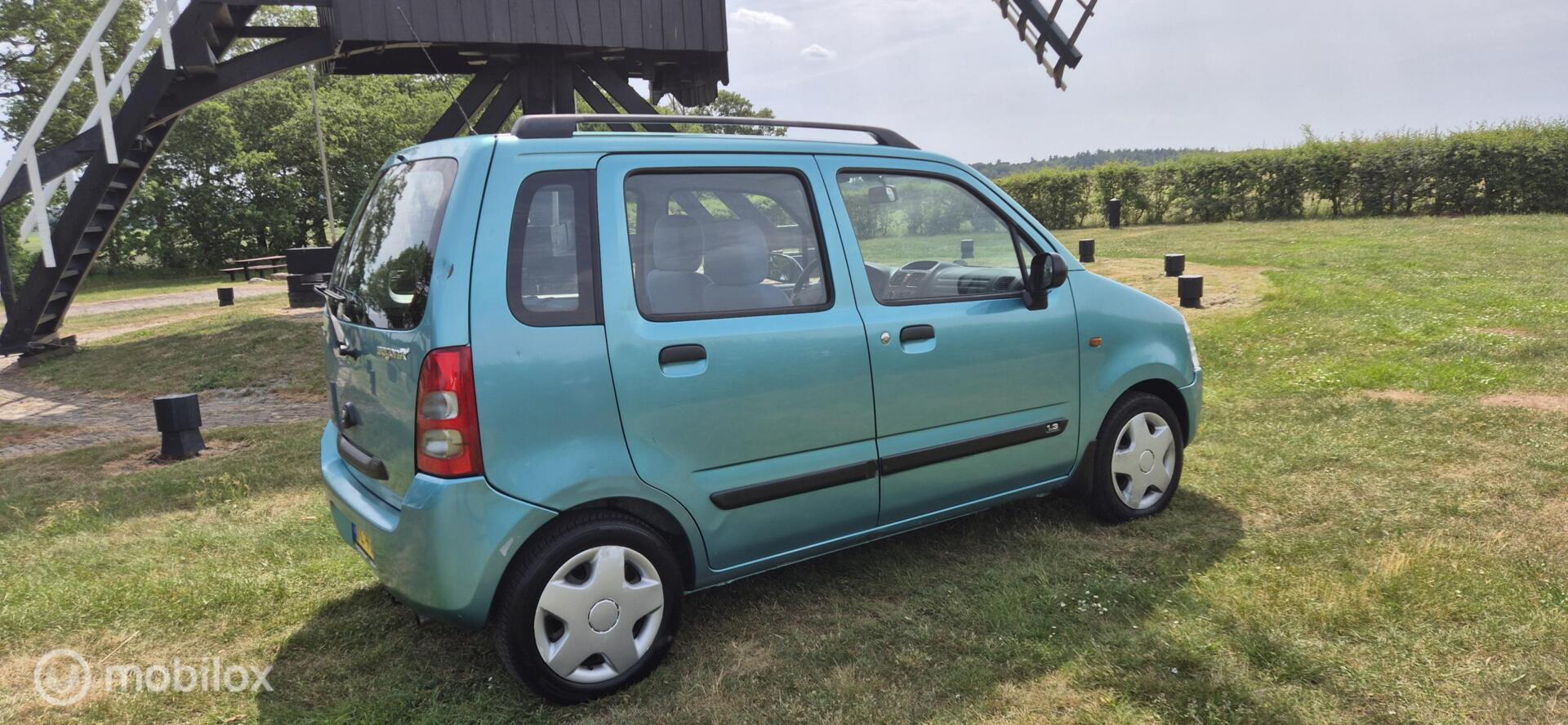 Foto van Suzuki Wagon R