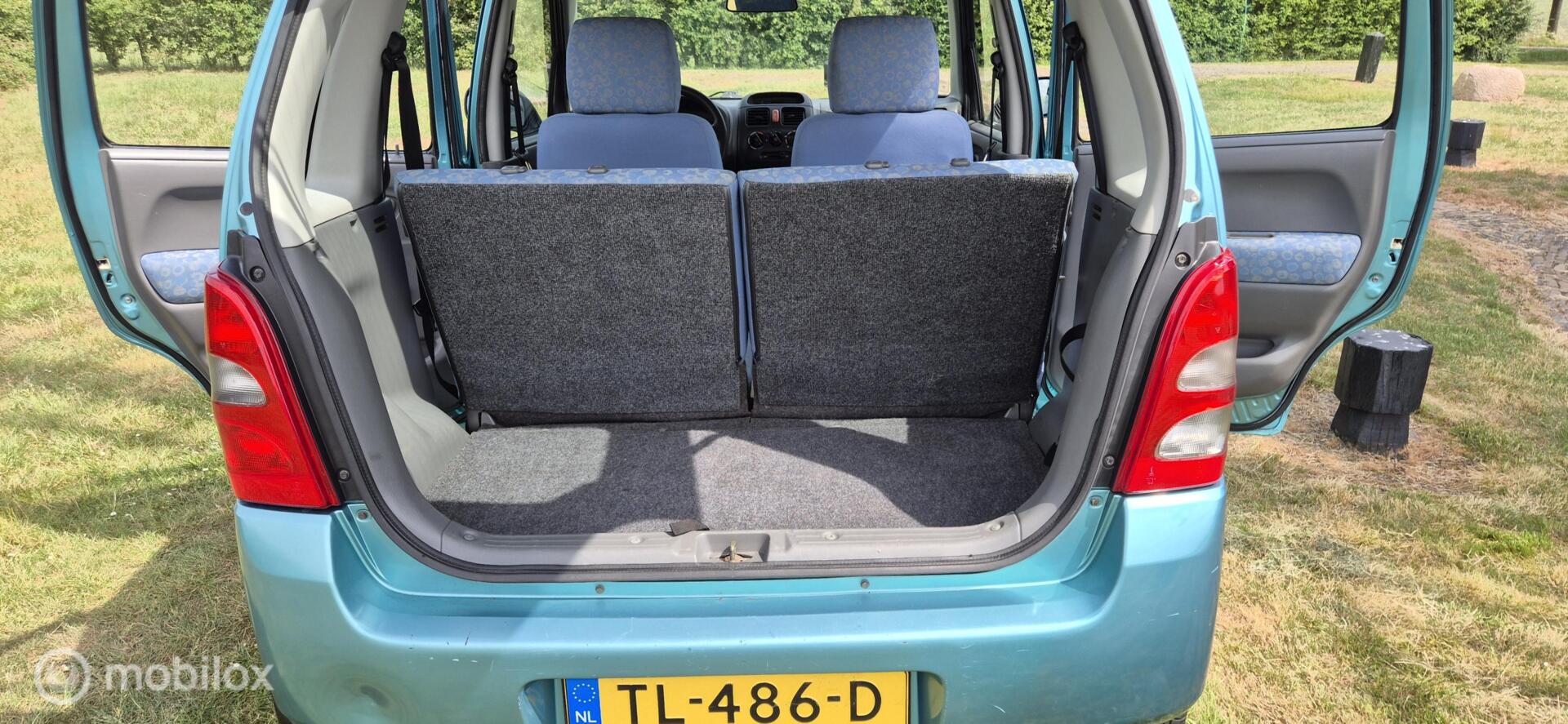 Foto van Suzuki Wagon R