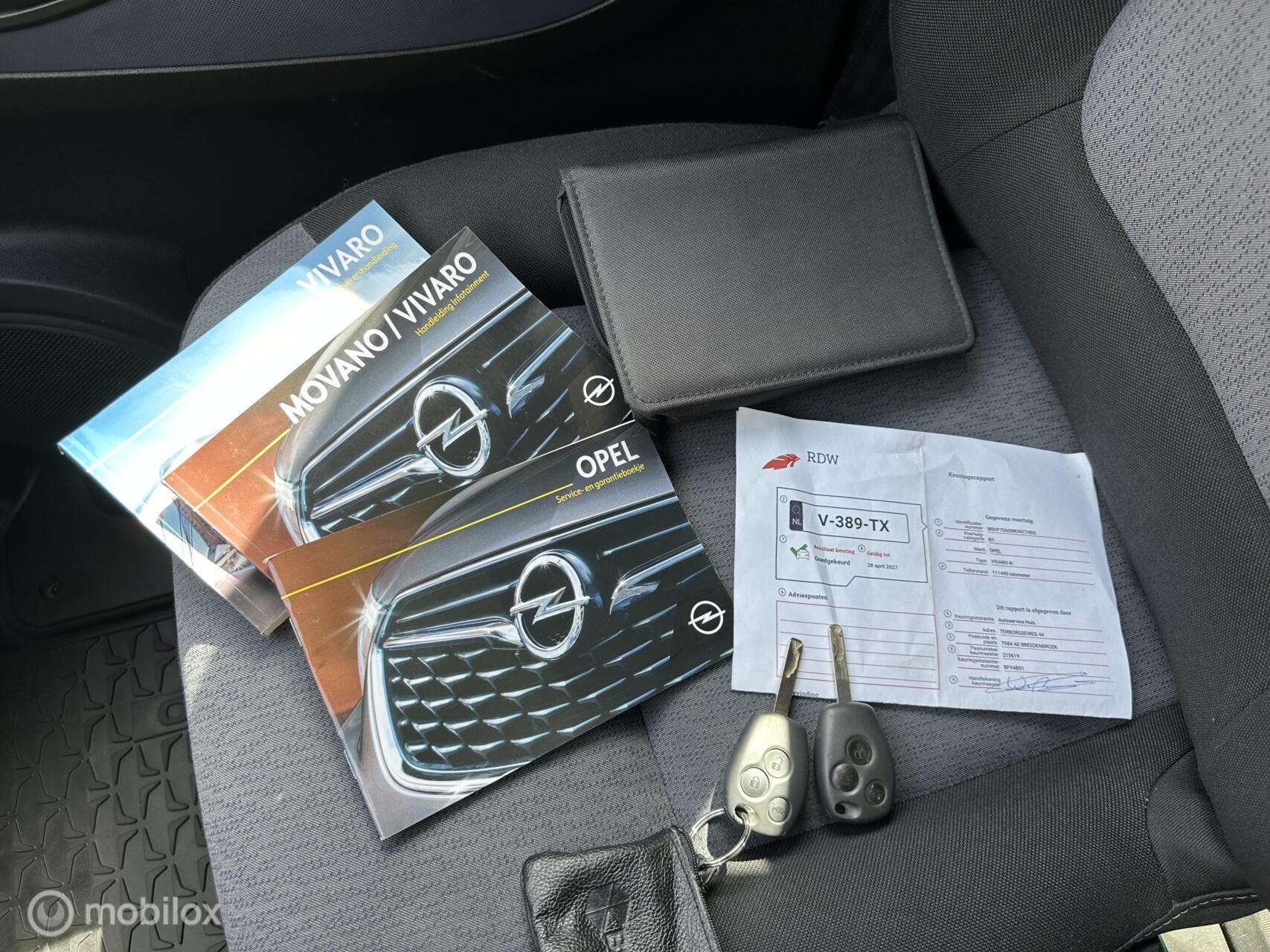 Foto van Opel Vivaro-b