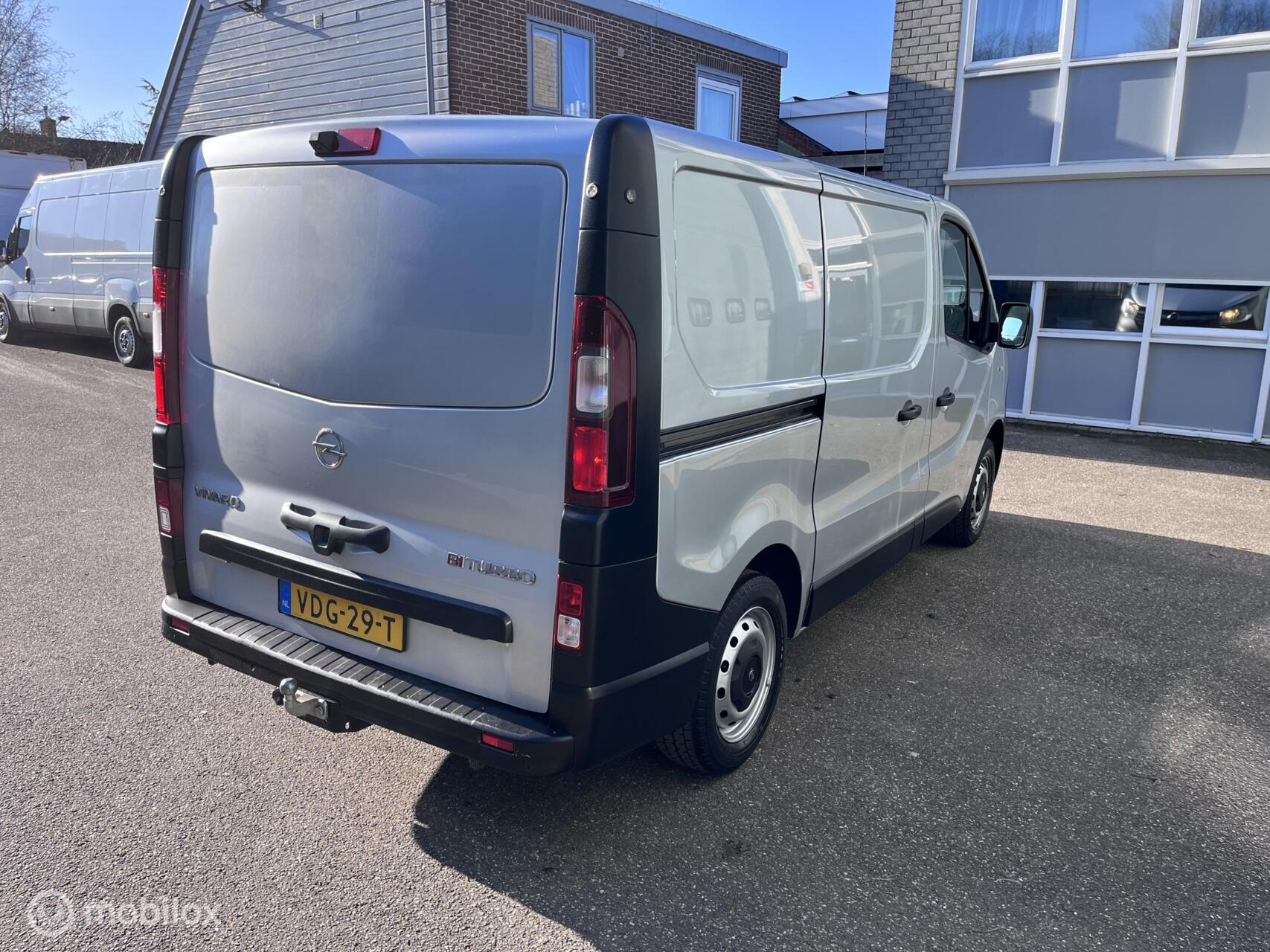Foto van Opel Vivaro