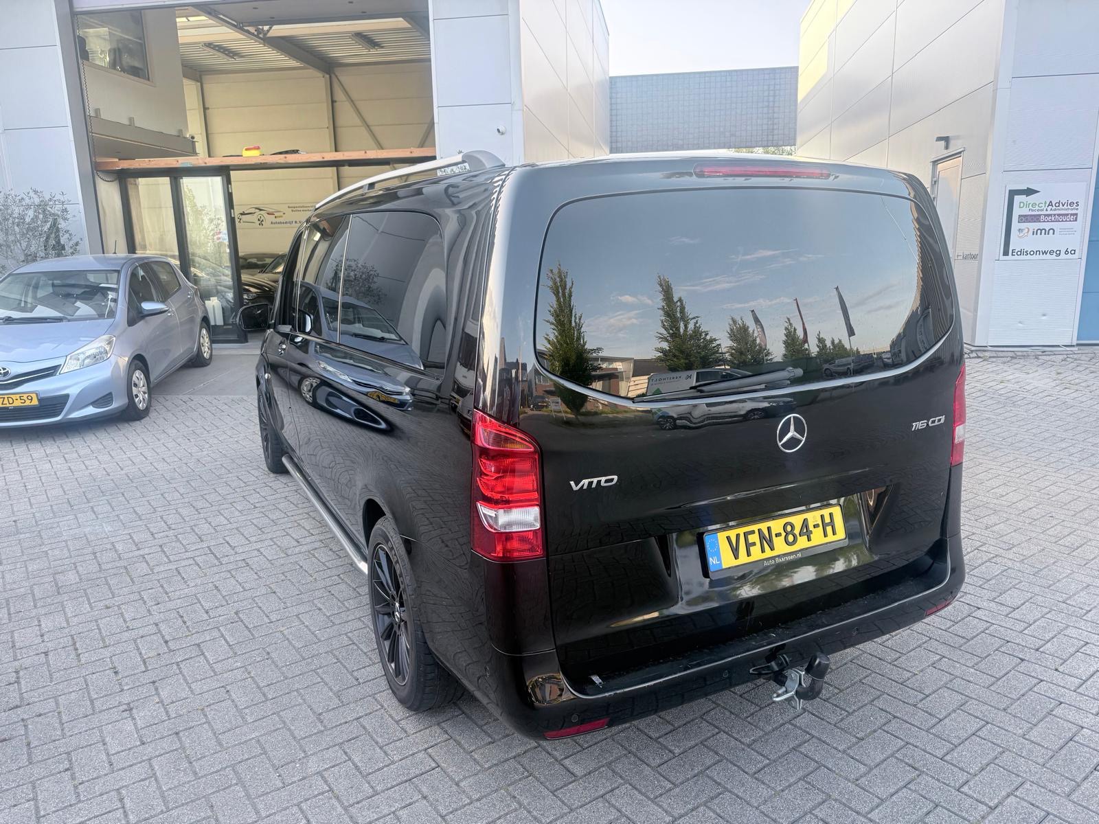 Foto van Mercedes-Benz Vito Tourer