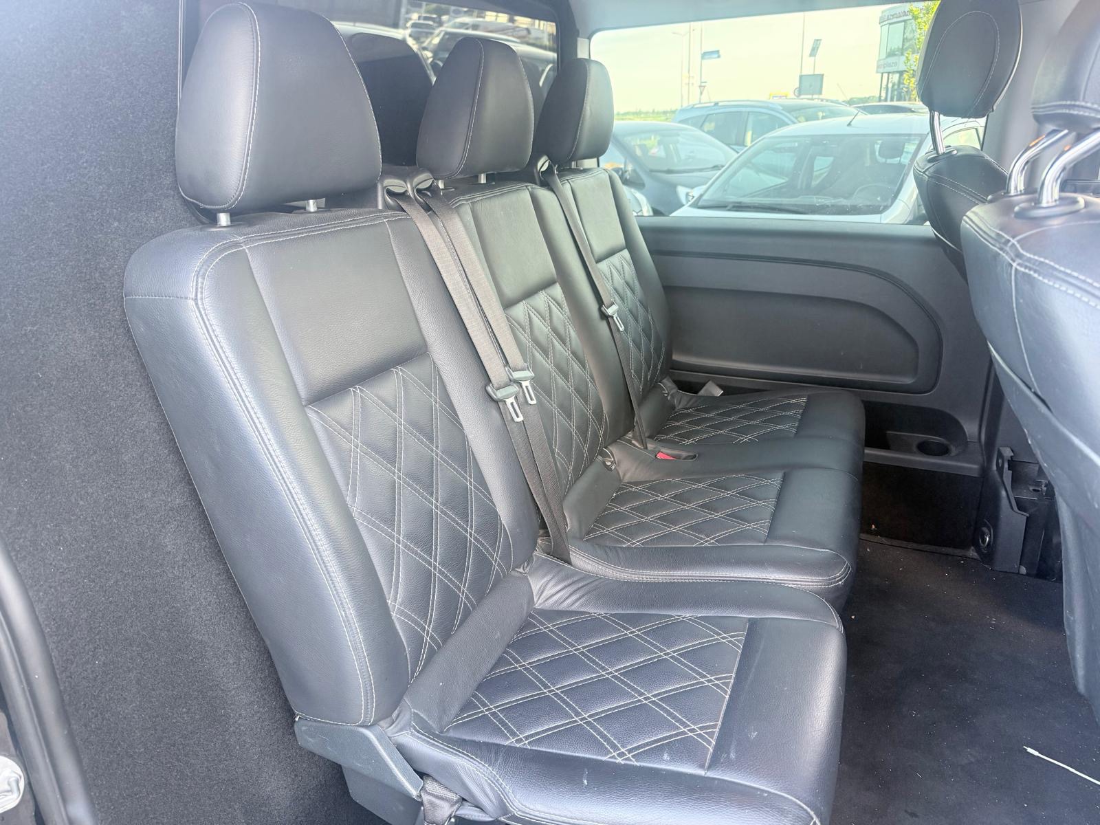 Foto van Mercedes-Benz Vito Tourer