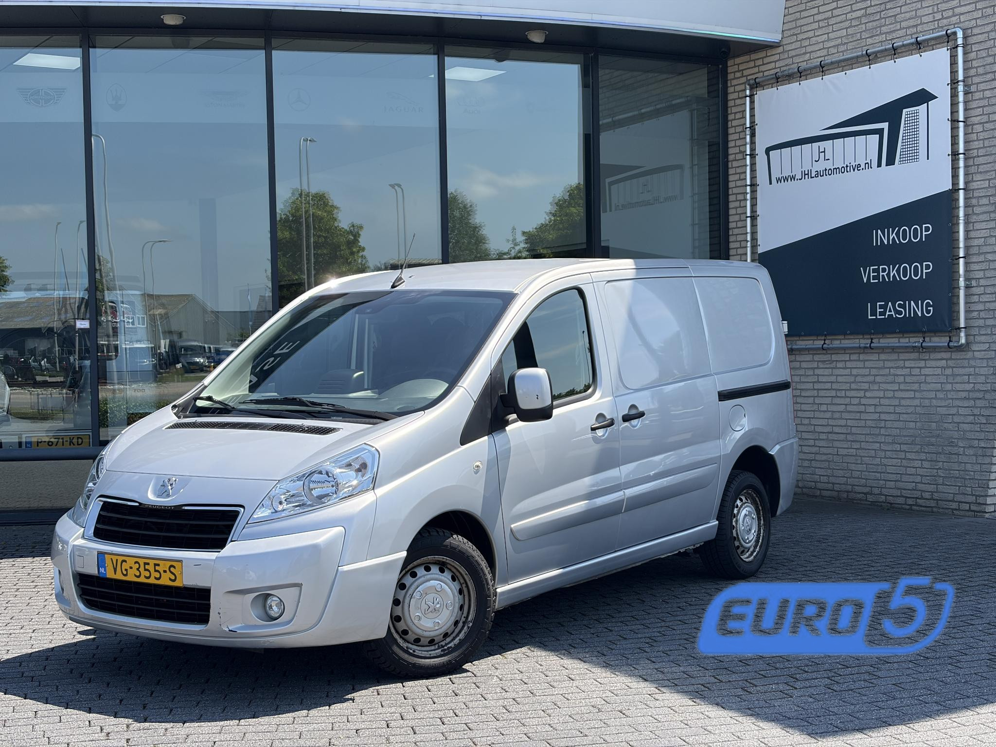 Foto van PEUGEOT EXPERT