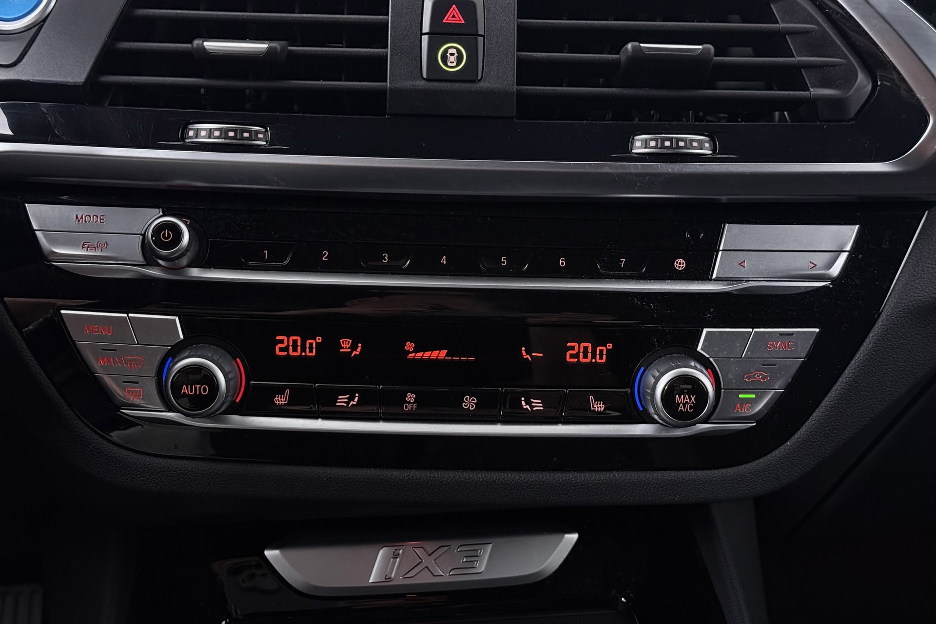 Foto van BMW Ix3