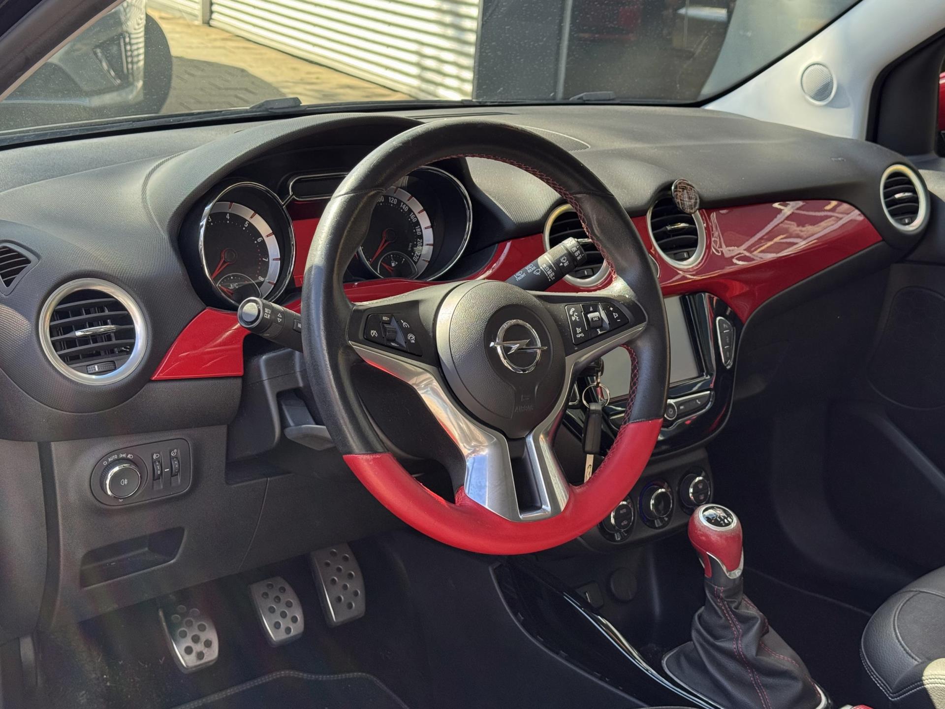 Foto van Opel Adam