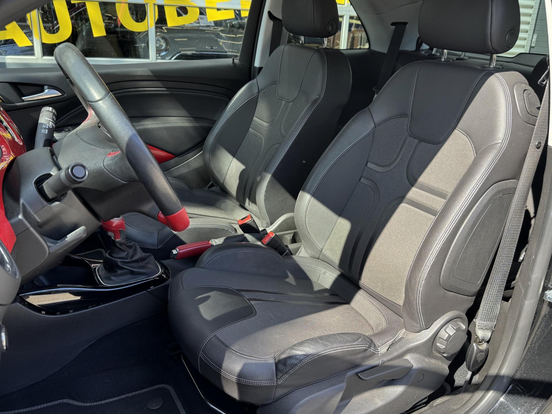 Foto van Opel Adam