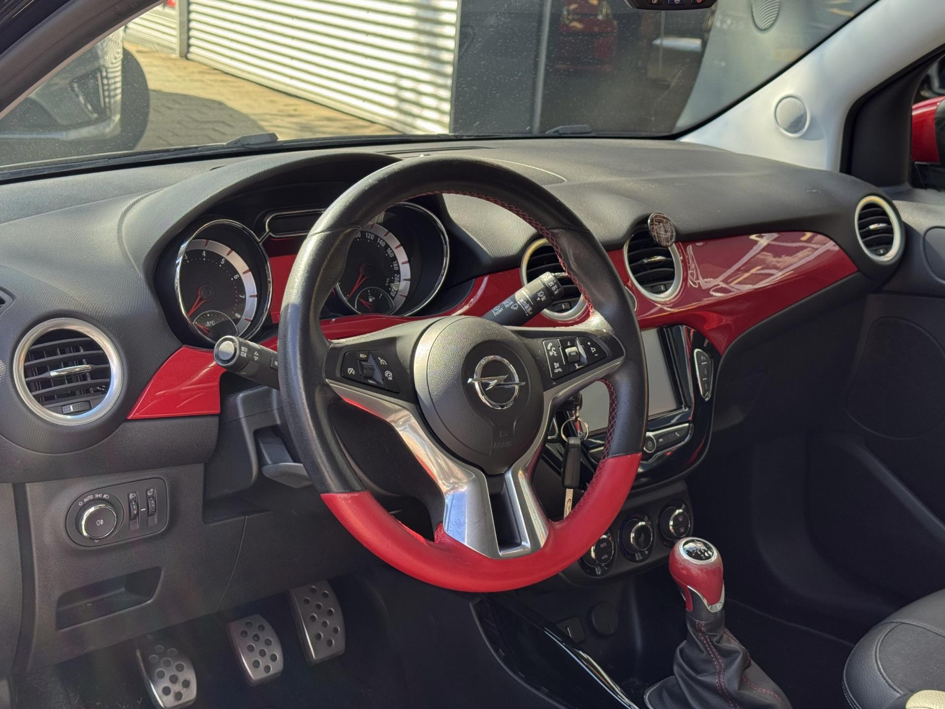 Foto van Opel Adam