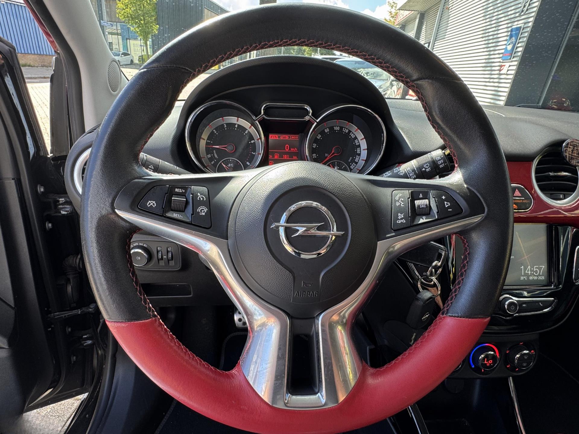 Foto van Opel Adam