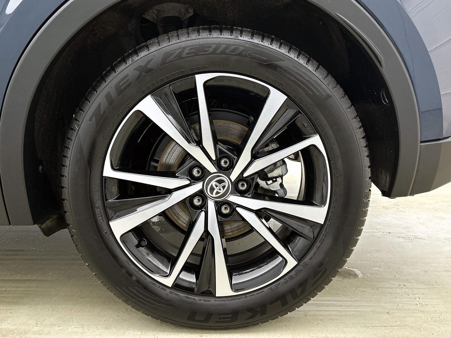 Foto van Toyota Toyota C-hr