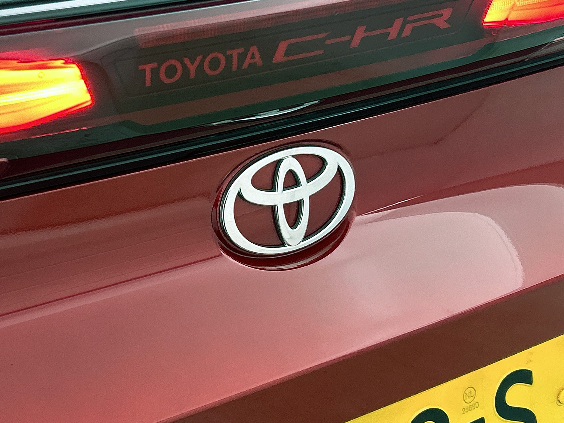 Foto van Toyota Toyota C-hr