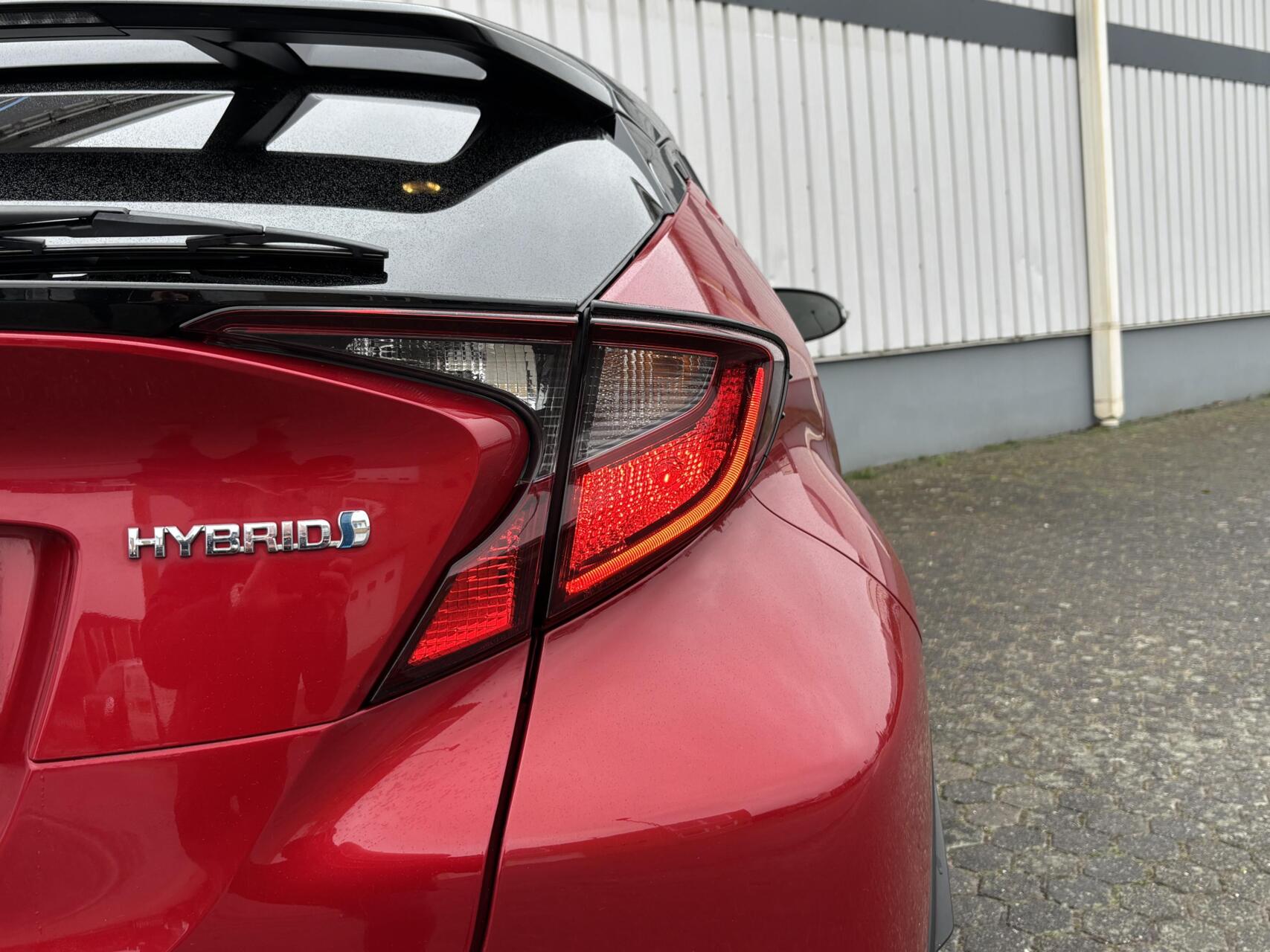 Foto van Toyota Toyota C-hr