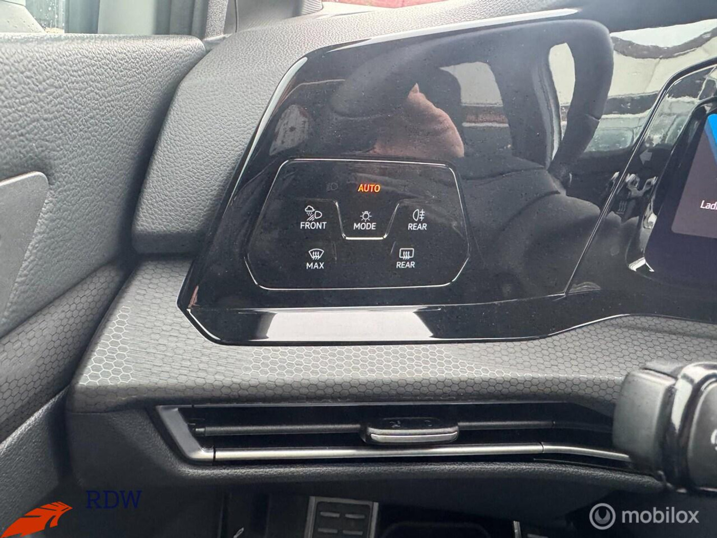 Foto van Volkswagen Golf GTE