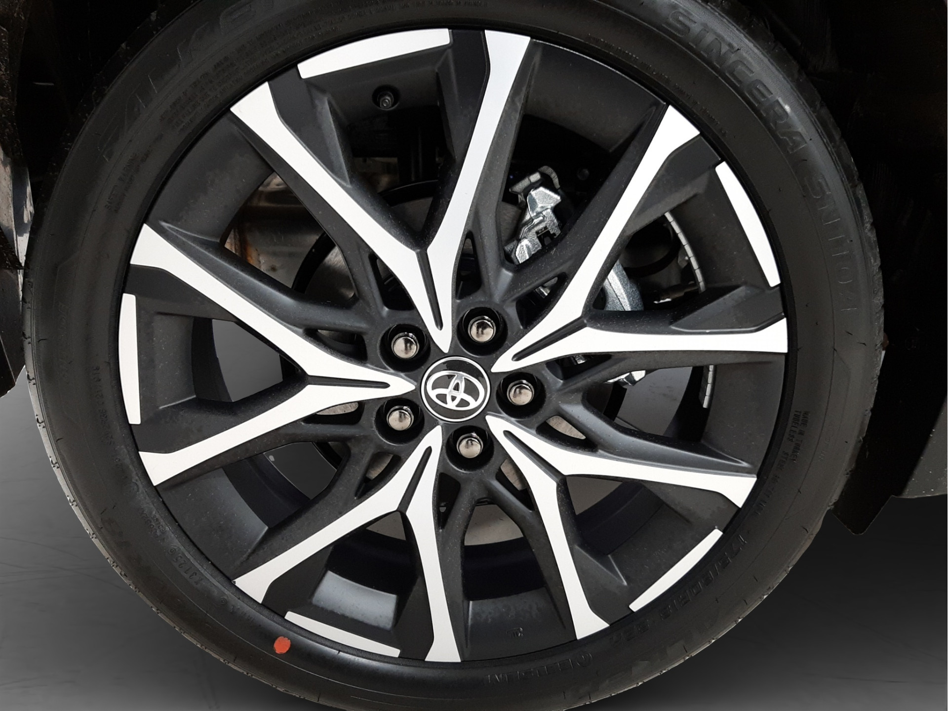 Foto van Toyota Toyota Aygo X