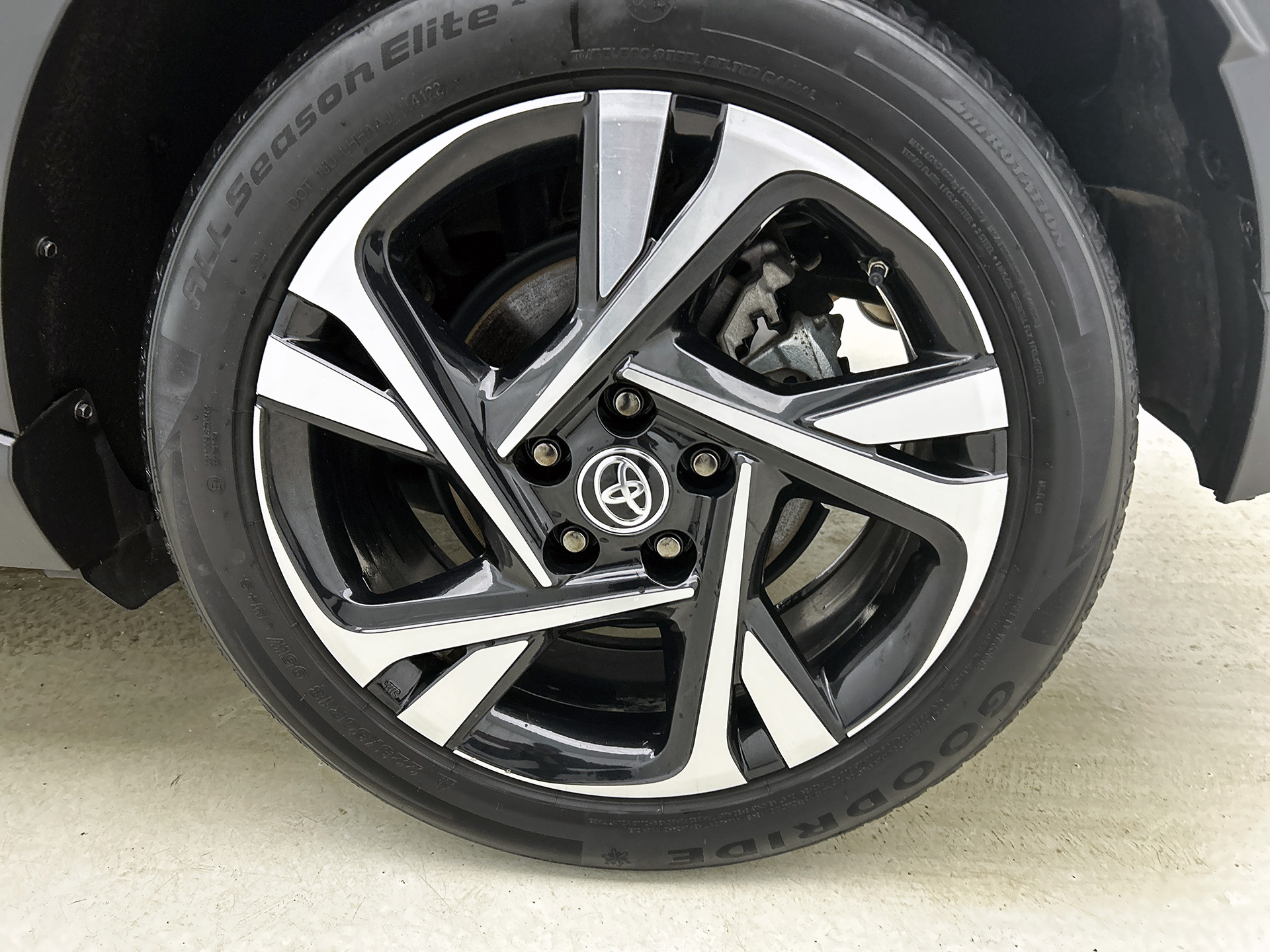 Foto van Toyota C-hr