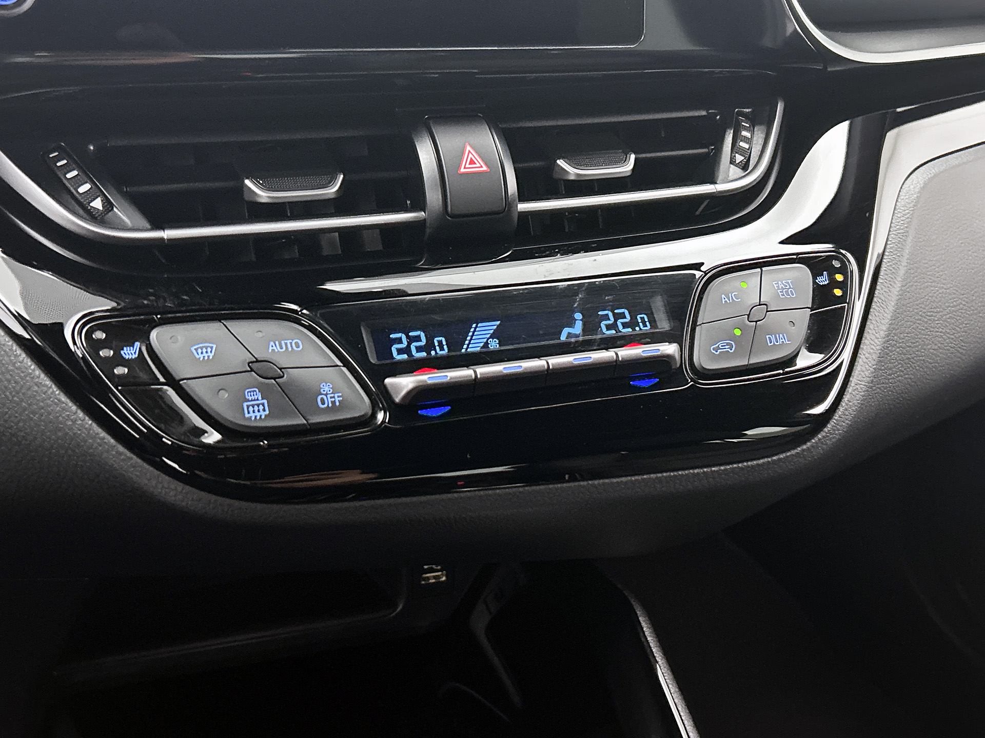 Foto van Toyota C-hr