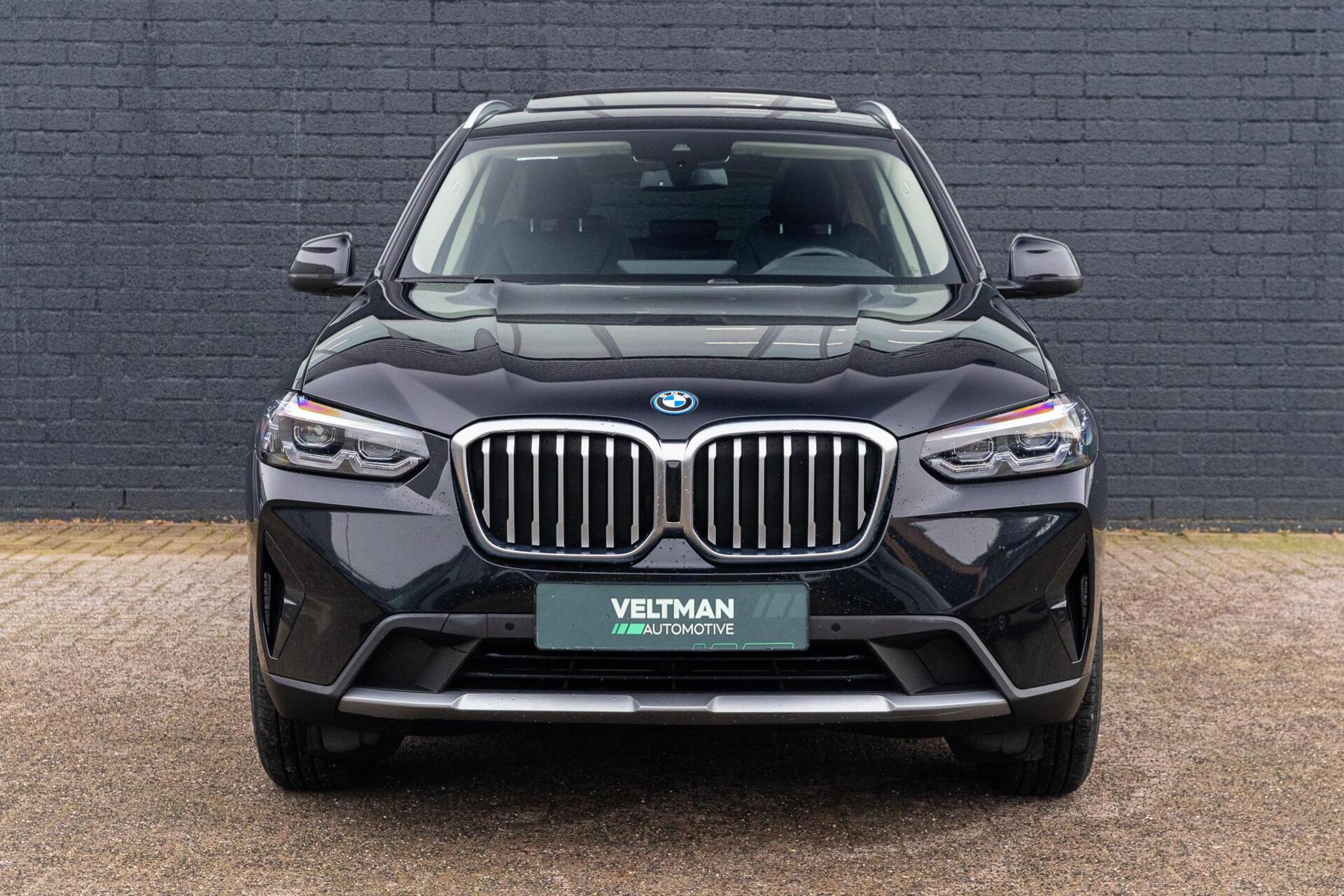 Foto van BMW X3 Xdrive30e