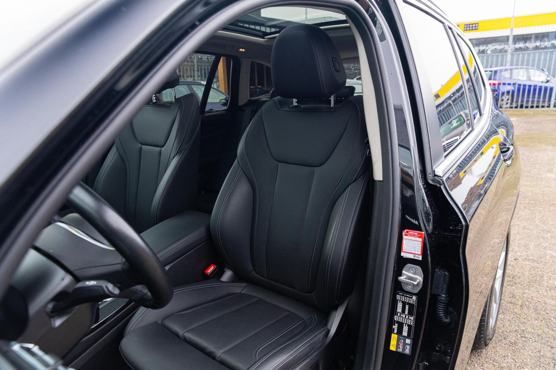 Foto van BMW X3 Xdrive30e