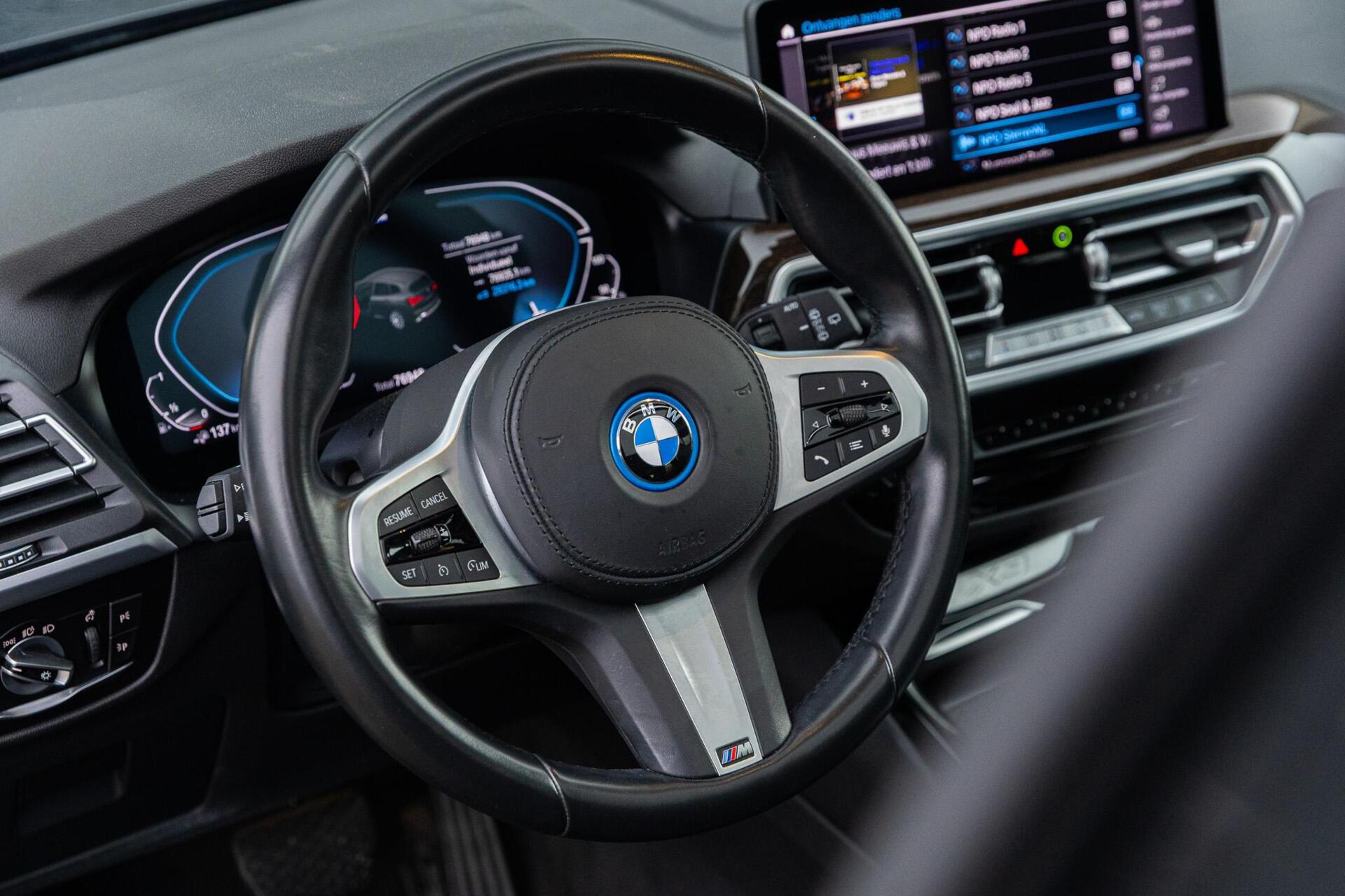 Foto van BMW X3 Xdrive30e