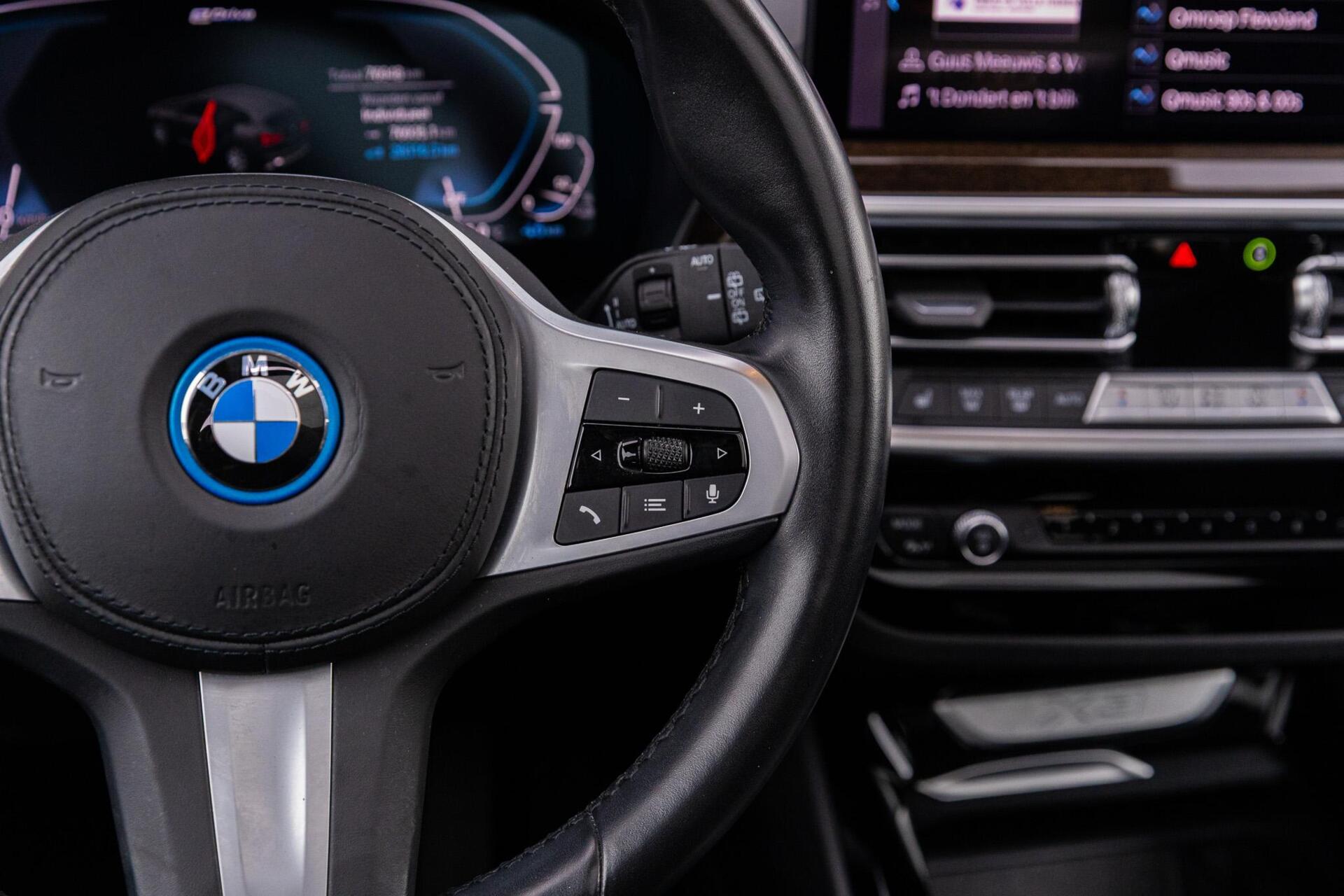 Foto van BMW X3 Xdrive30e