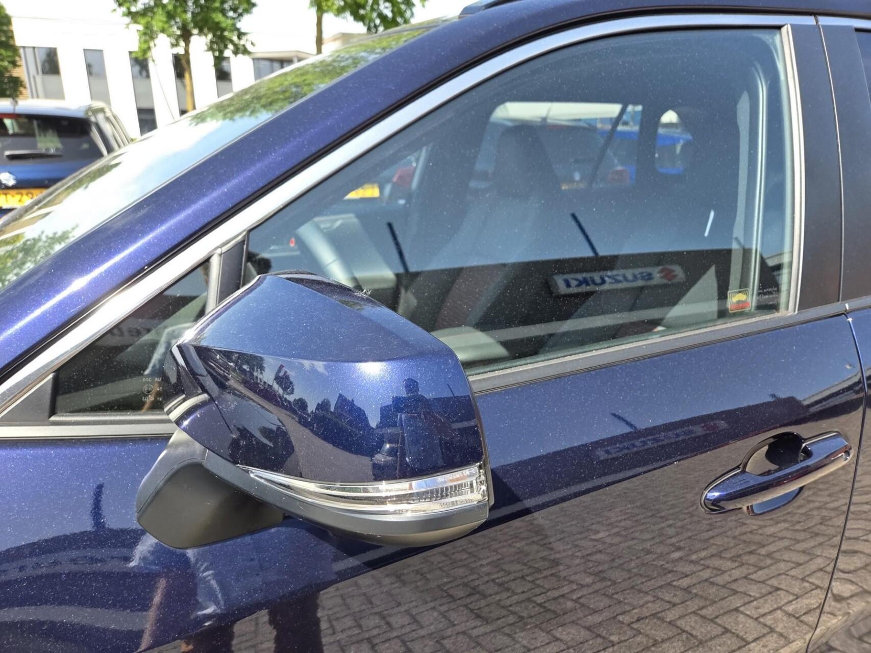 Foto van Suzuki Suzuki Across
