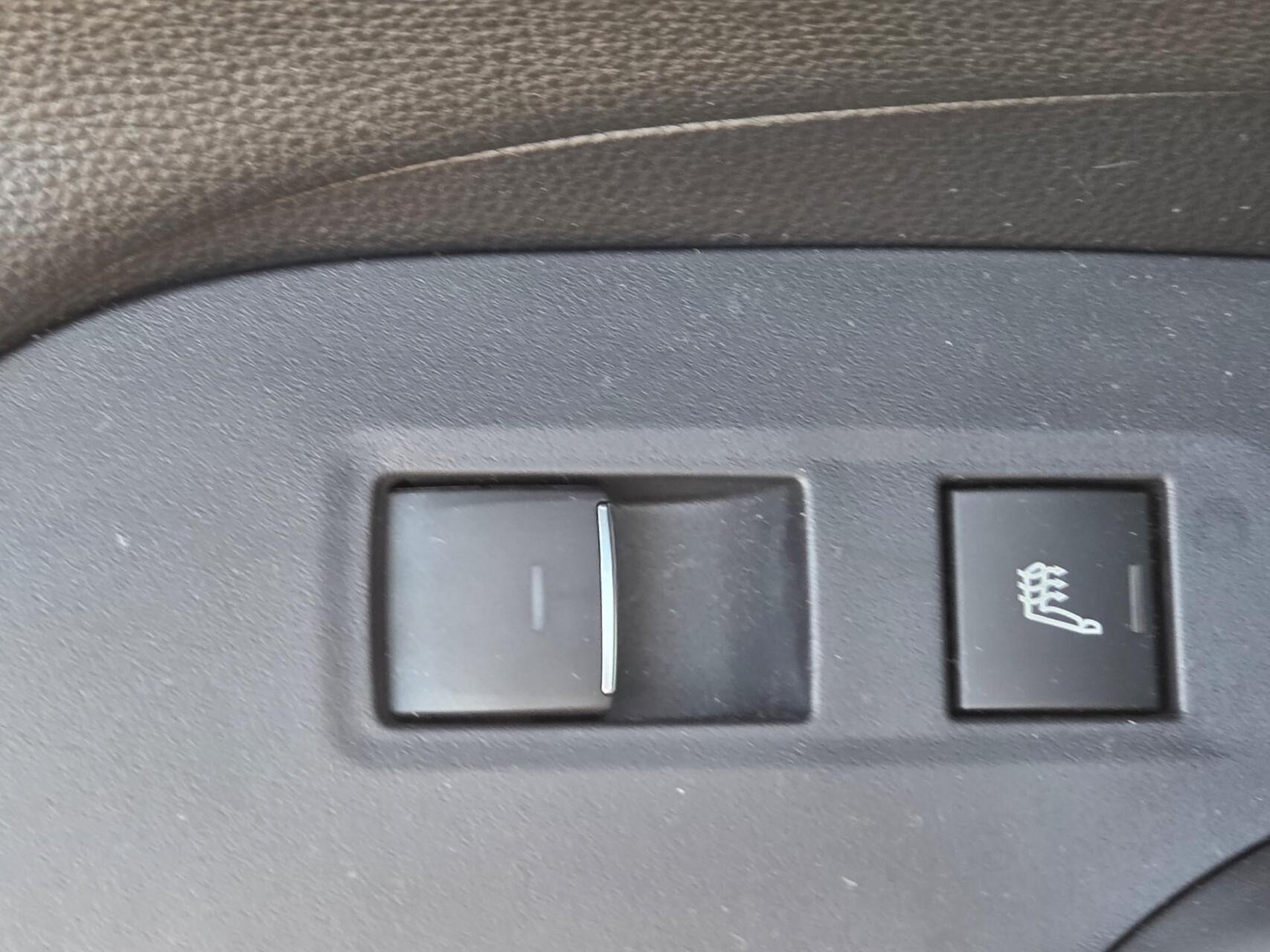 Foto van Suzuki Suzuki Across