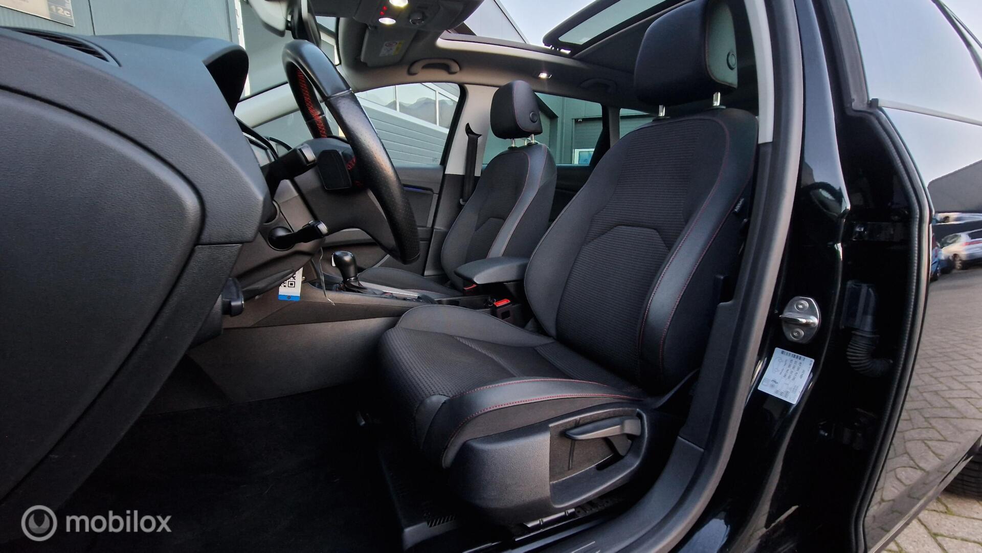 Foto van Seat Leon ST