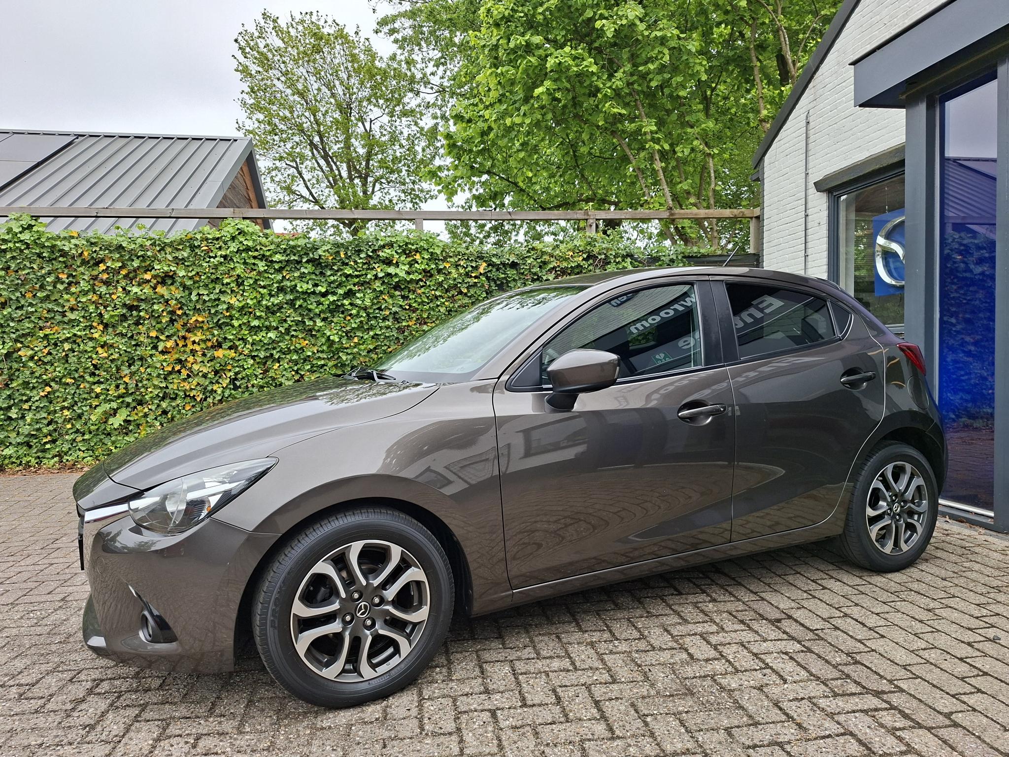 Mazda 2 1.5 Skyactiv-G Nakama 2017 - voorkant